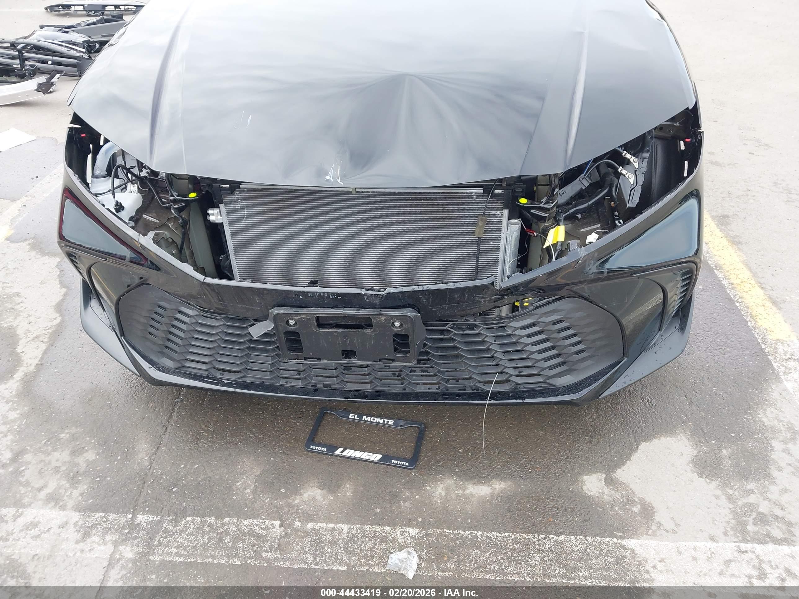 TOYOTA CAMRY image 6