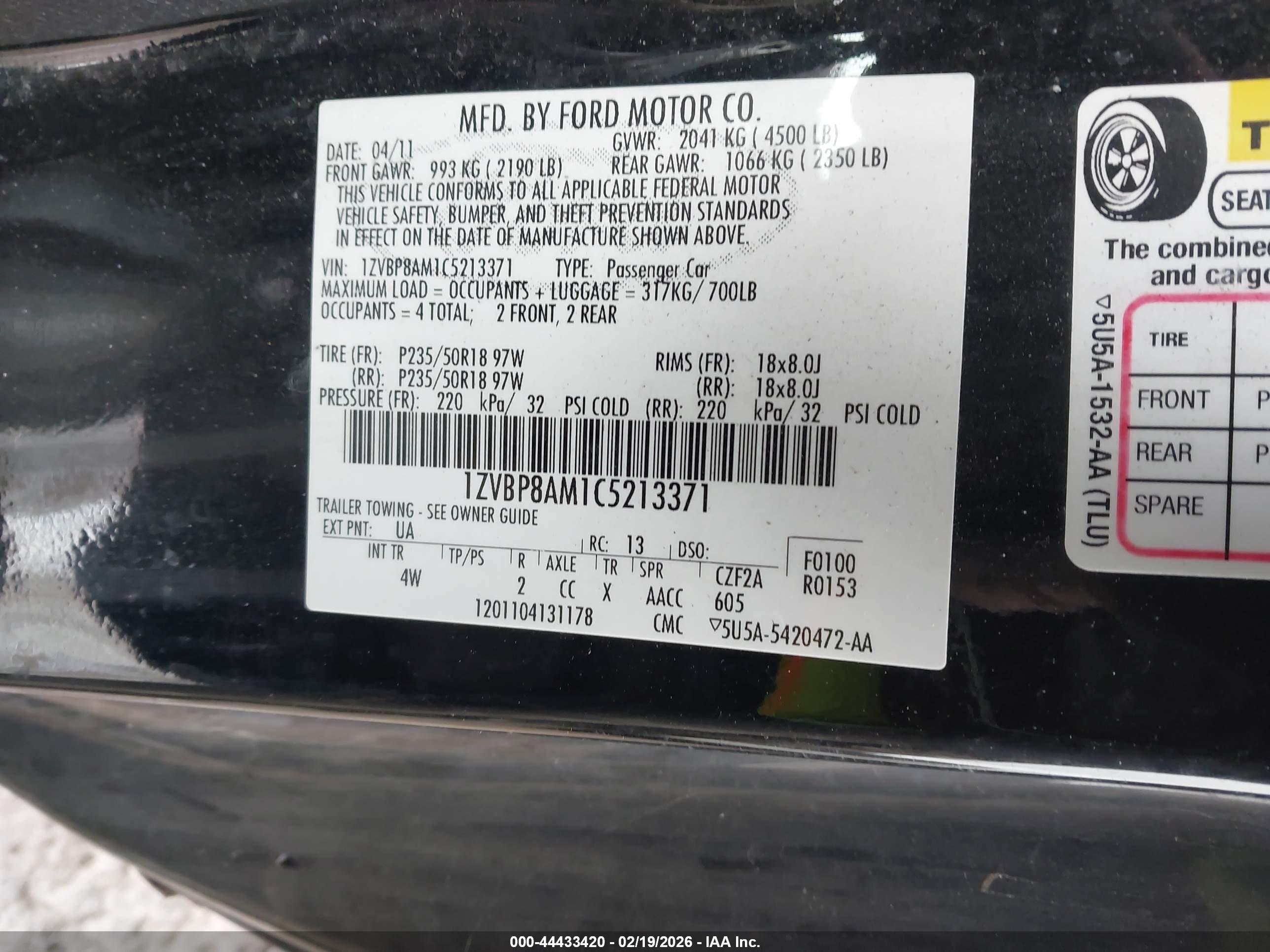 FORD MUSTANG image 9