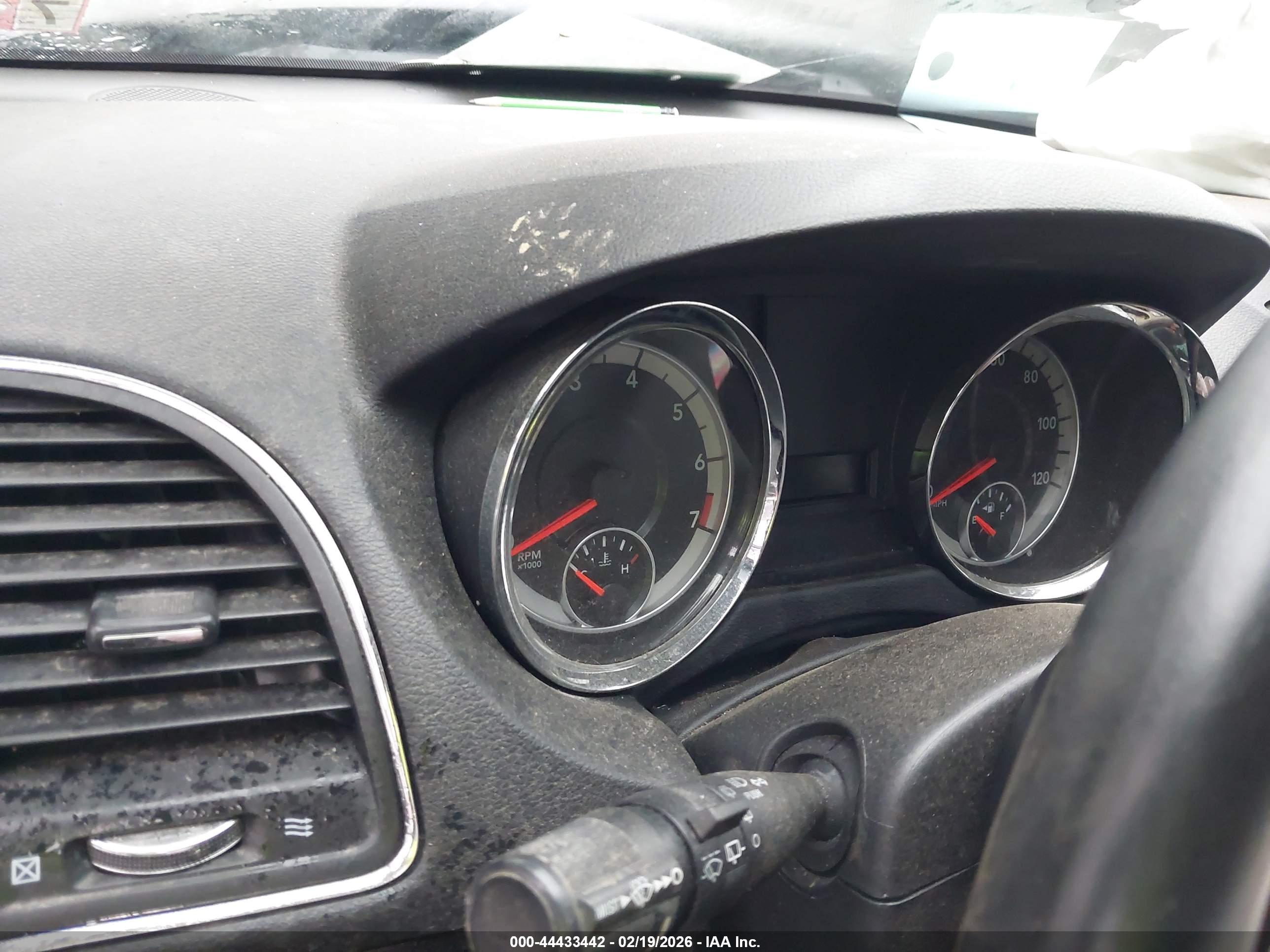 DODGE GRAND image 7