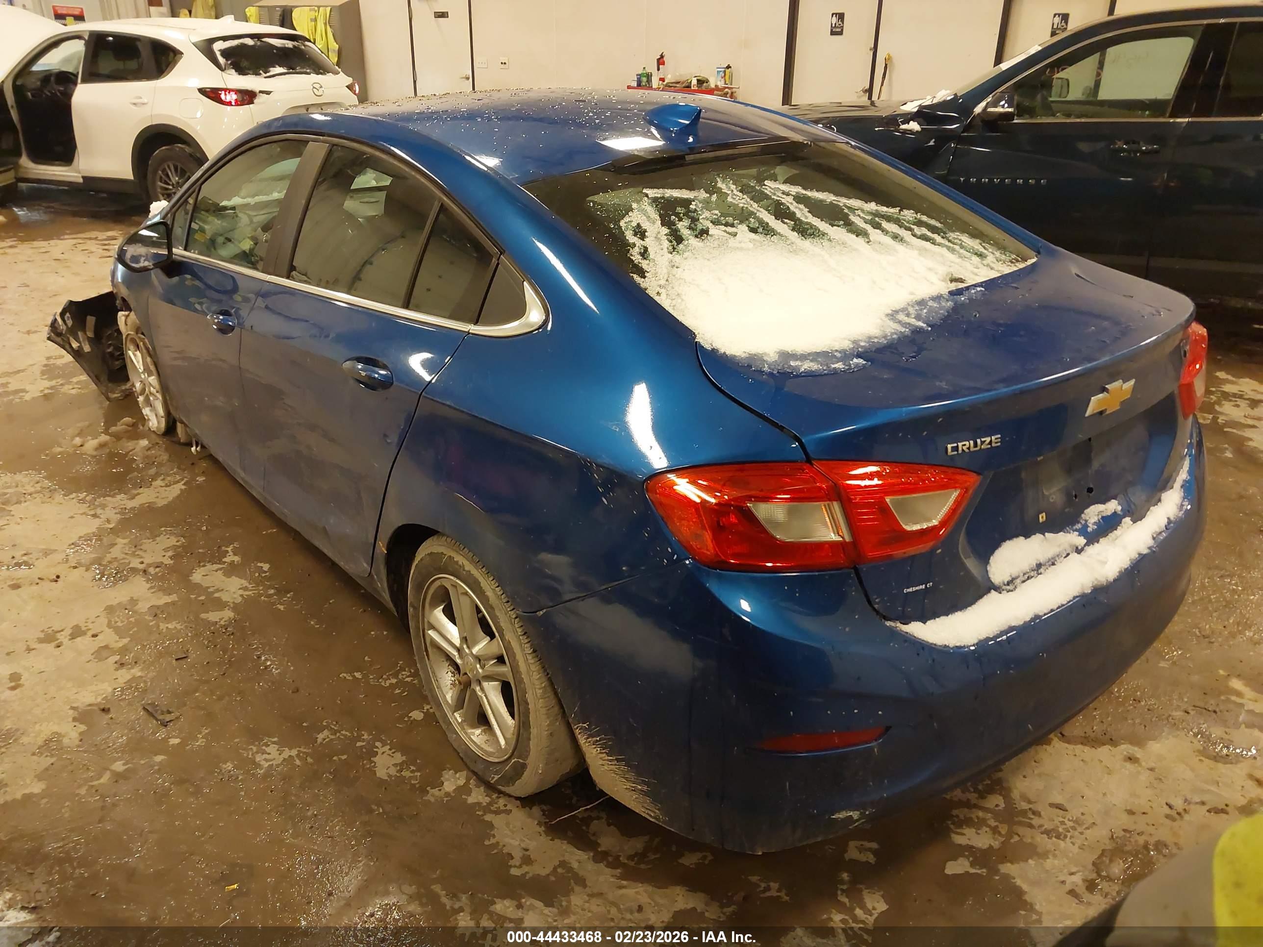 CHEVROLET CRUZE image 3