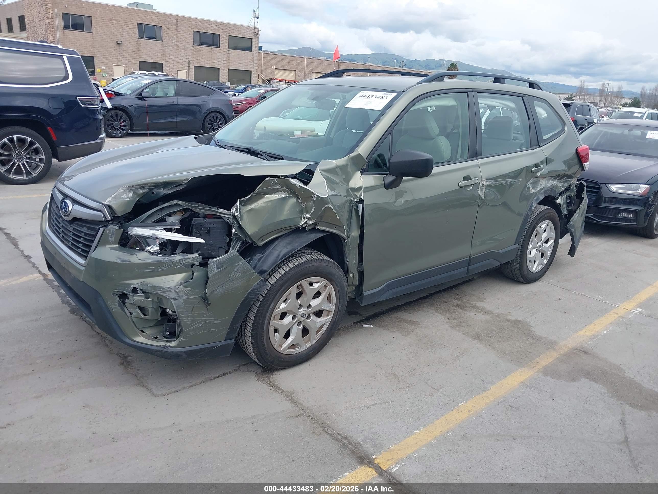 SUBARU FORESTER image 6