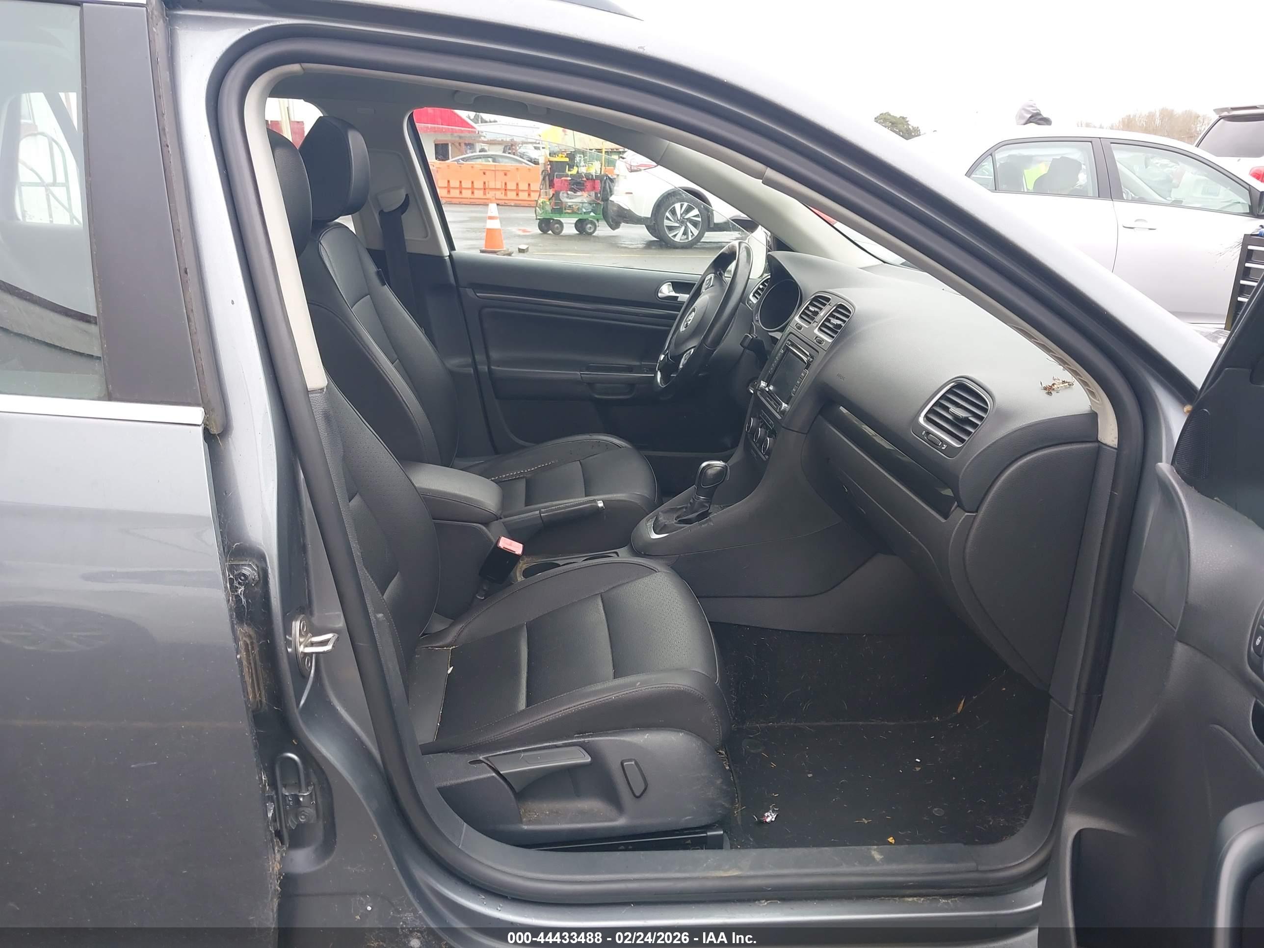 VOLKSWAGEN JETTA image 5