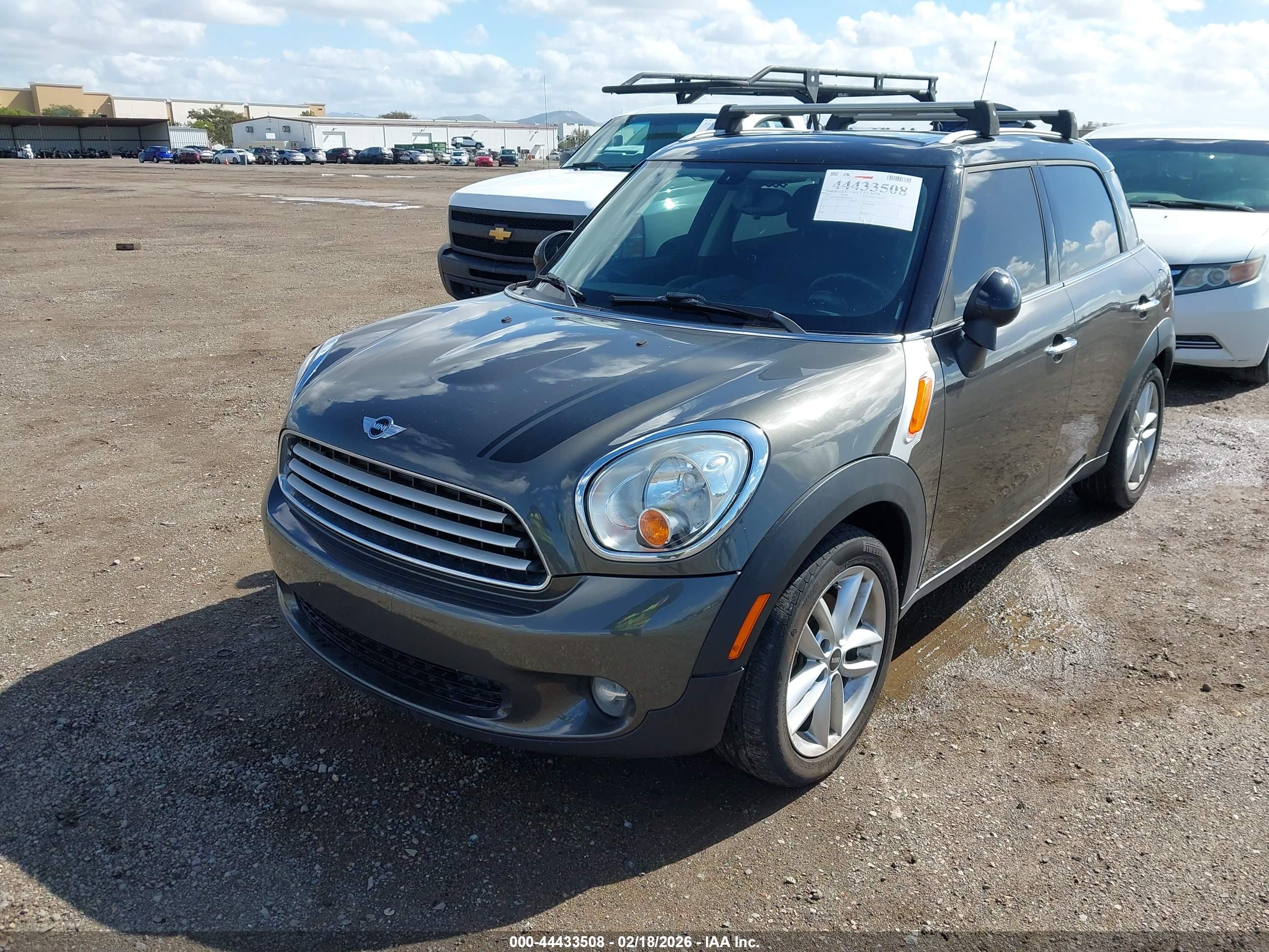 MINI COUNTRYMAN image 6