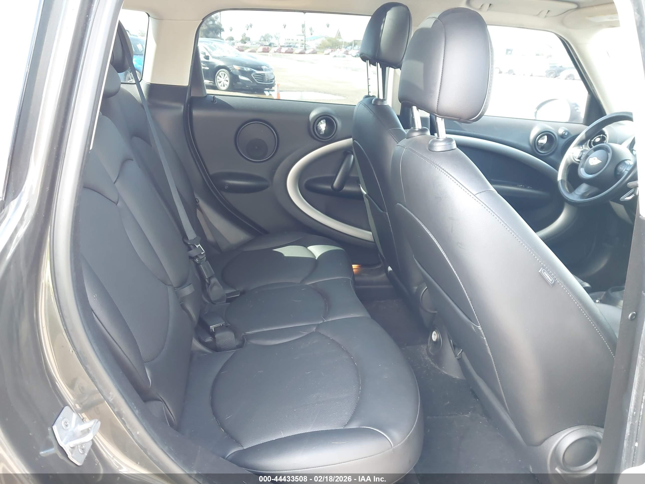 MINI COUNTRYMAN image 8