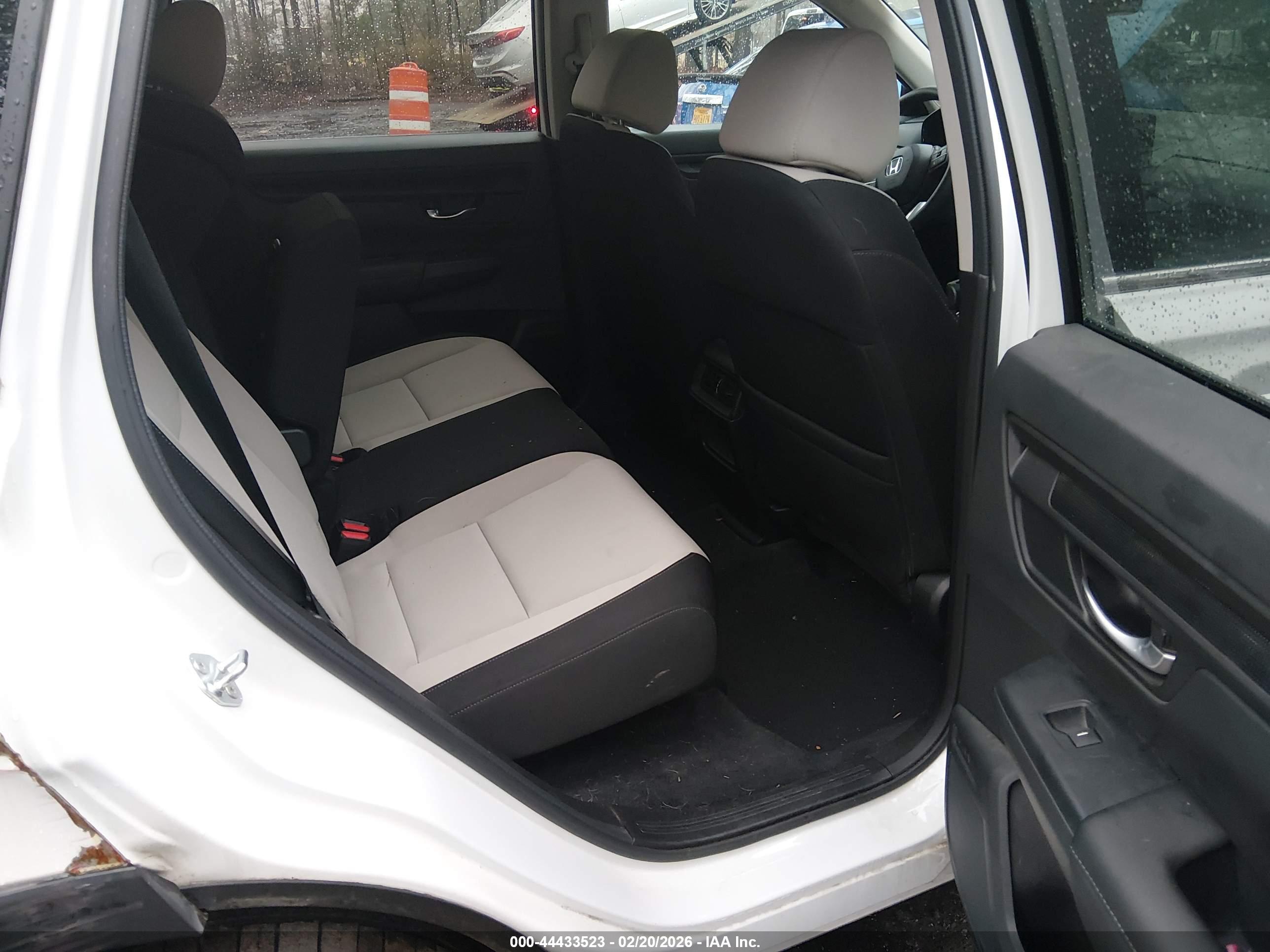 HONDA CR-V image 8