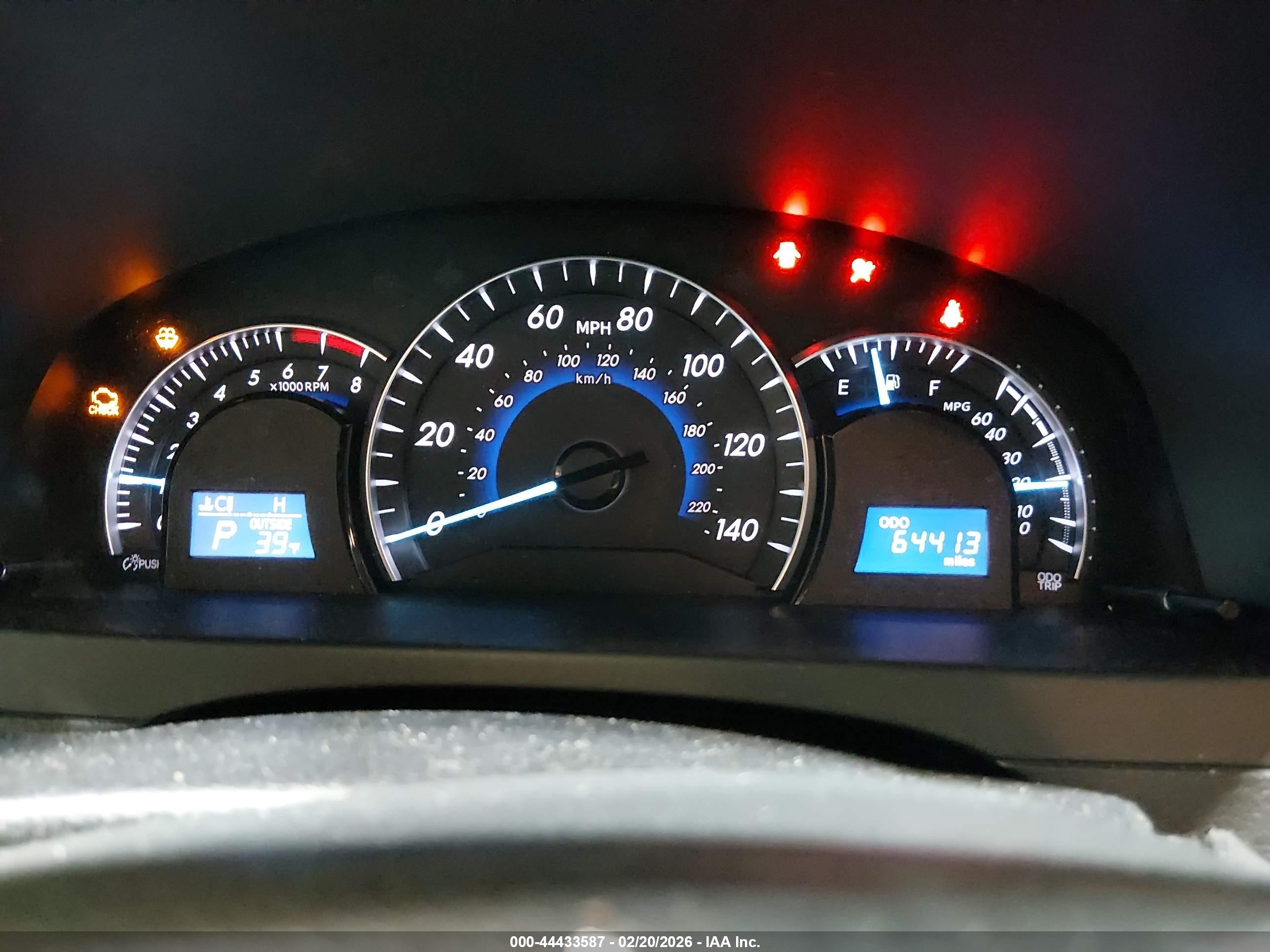 TOYOTA CAMRY image 7