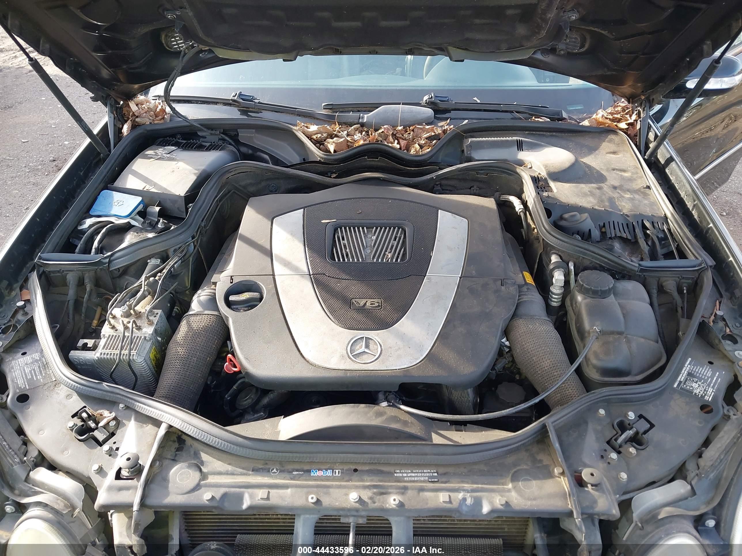 MERCEDES-BENZ E image 10