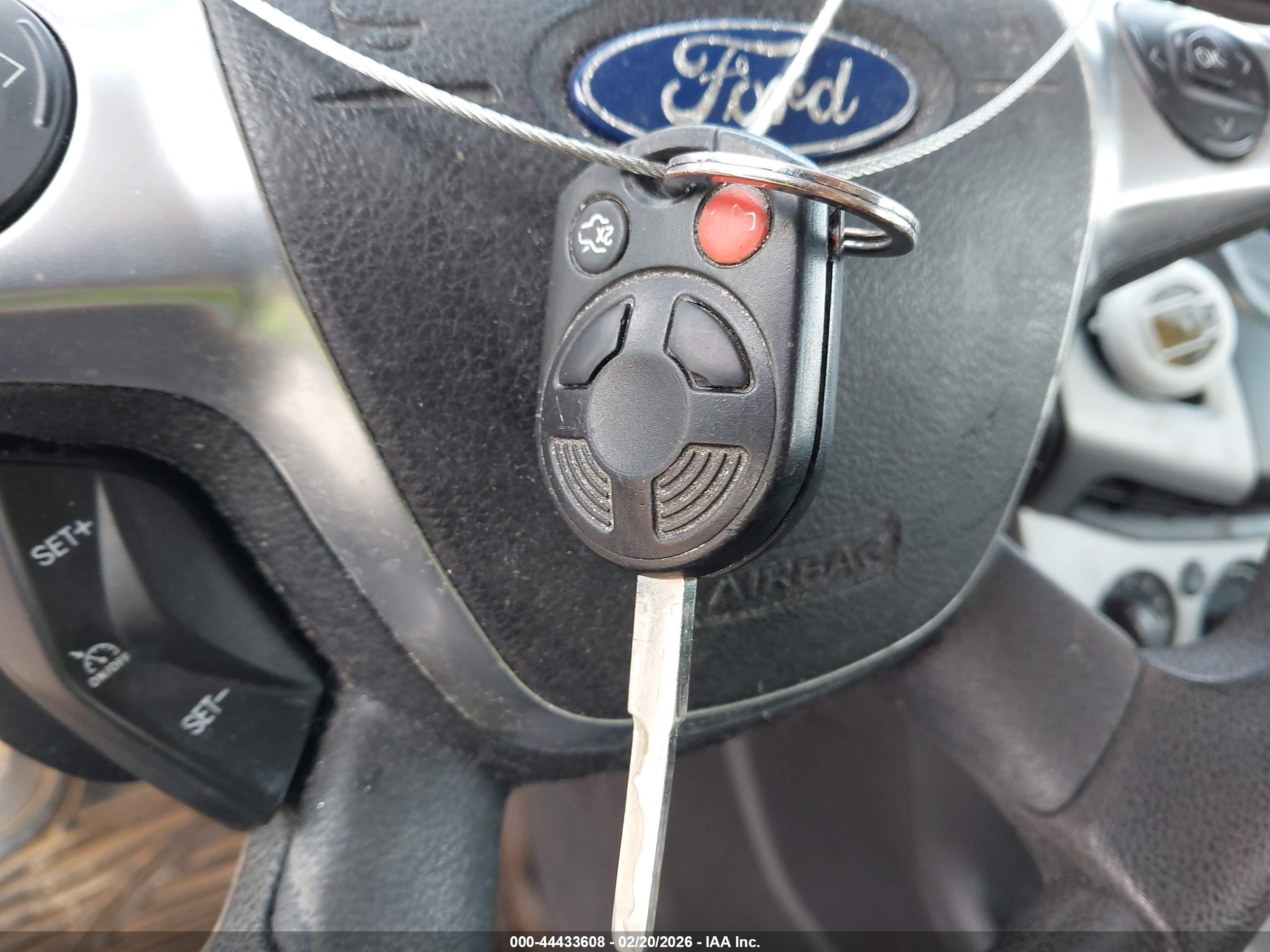 FORD FOCUS image 11