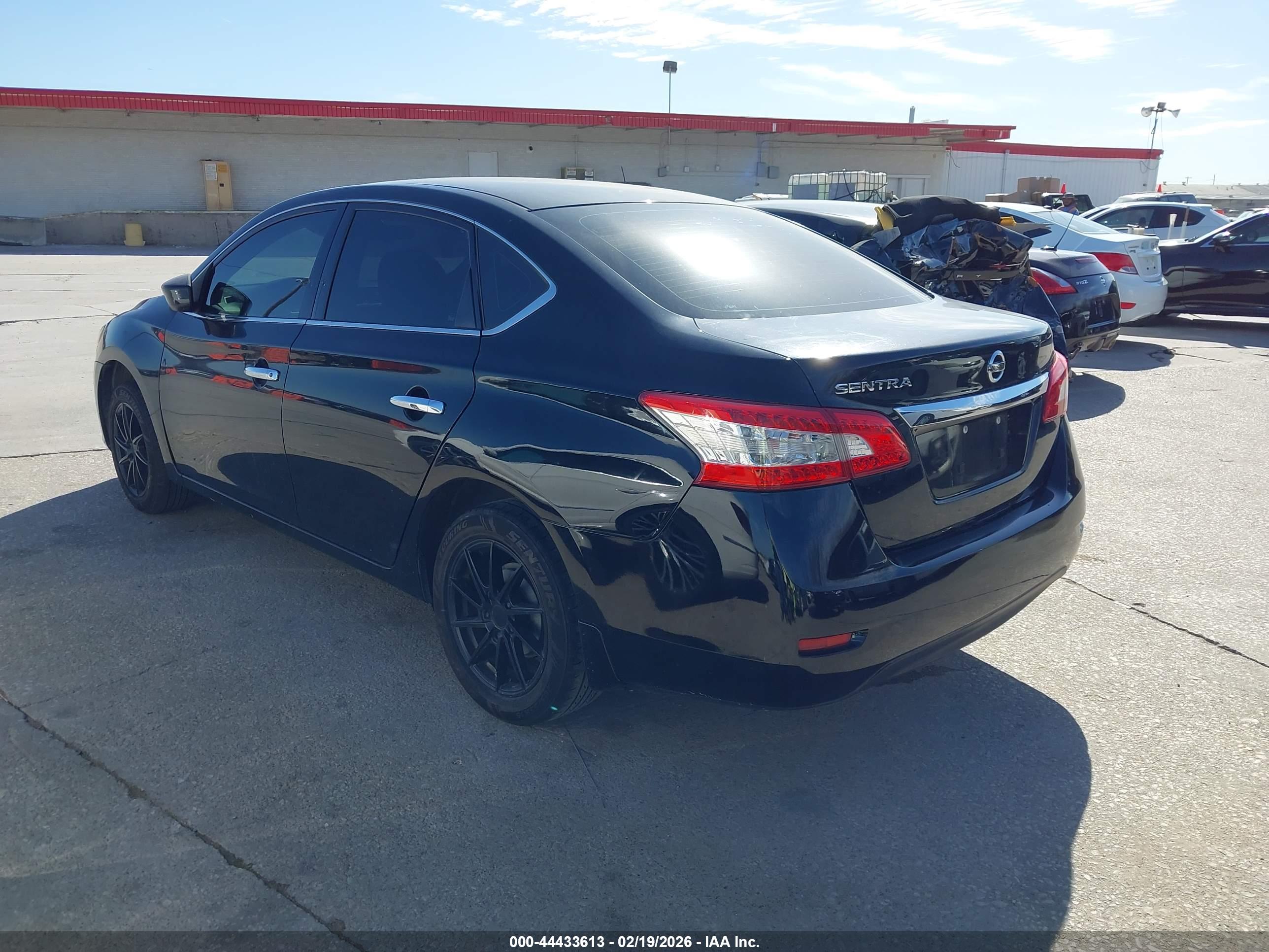 NISSAN SENTRA image 3