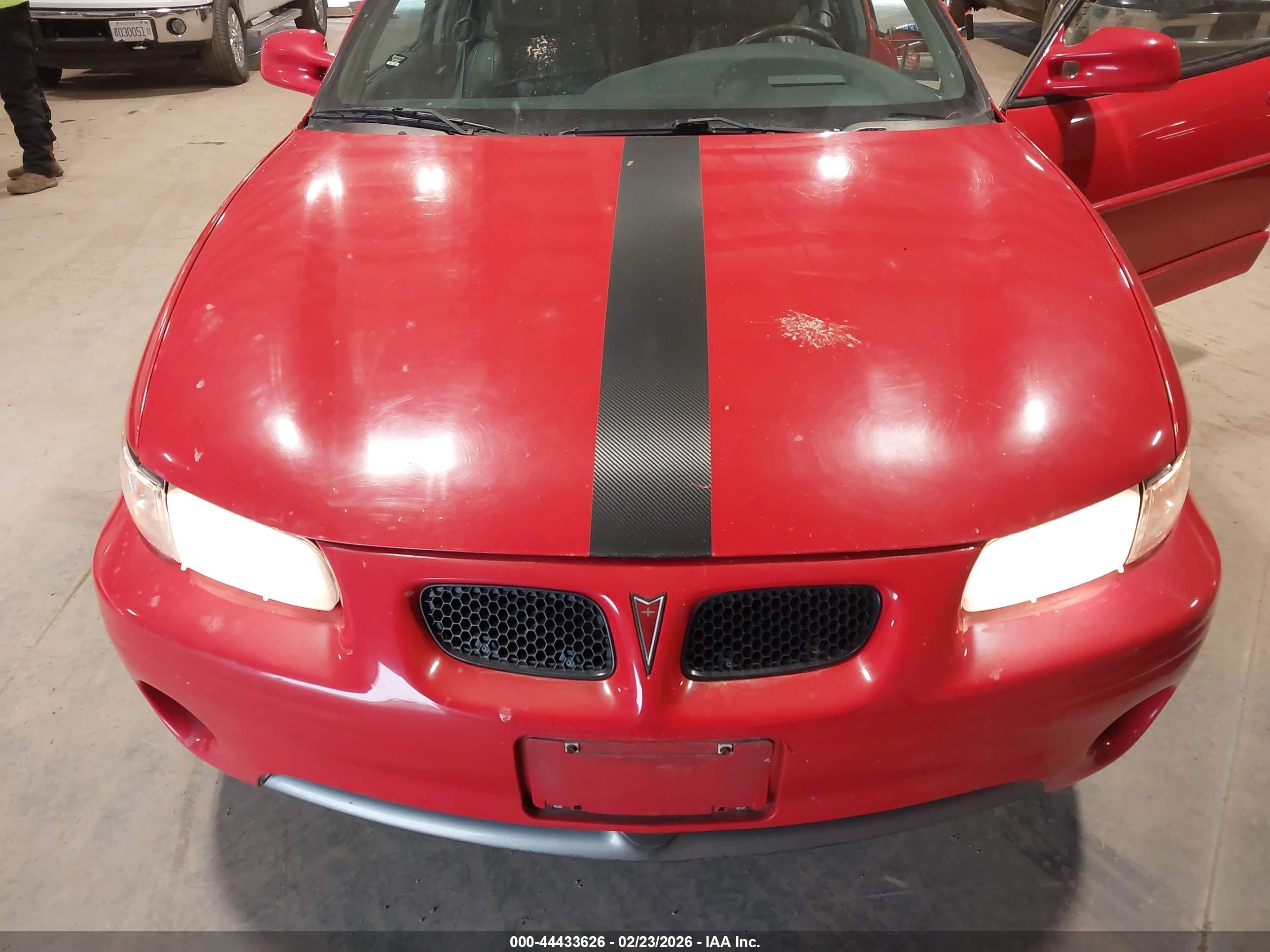 PONTIAC GRAND image 6