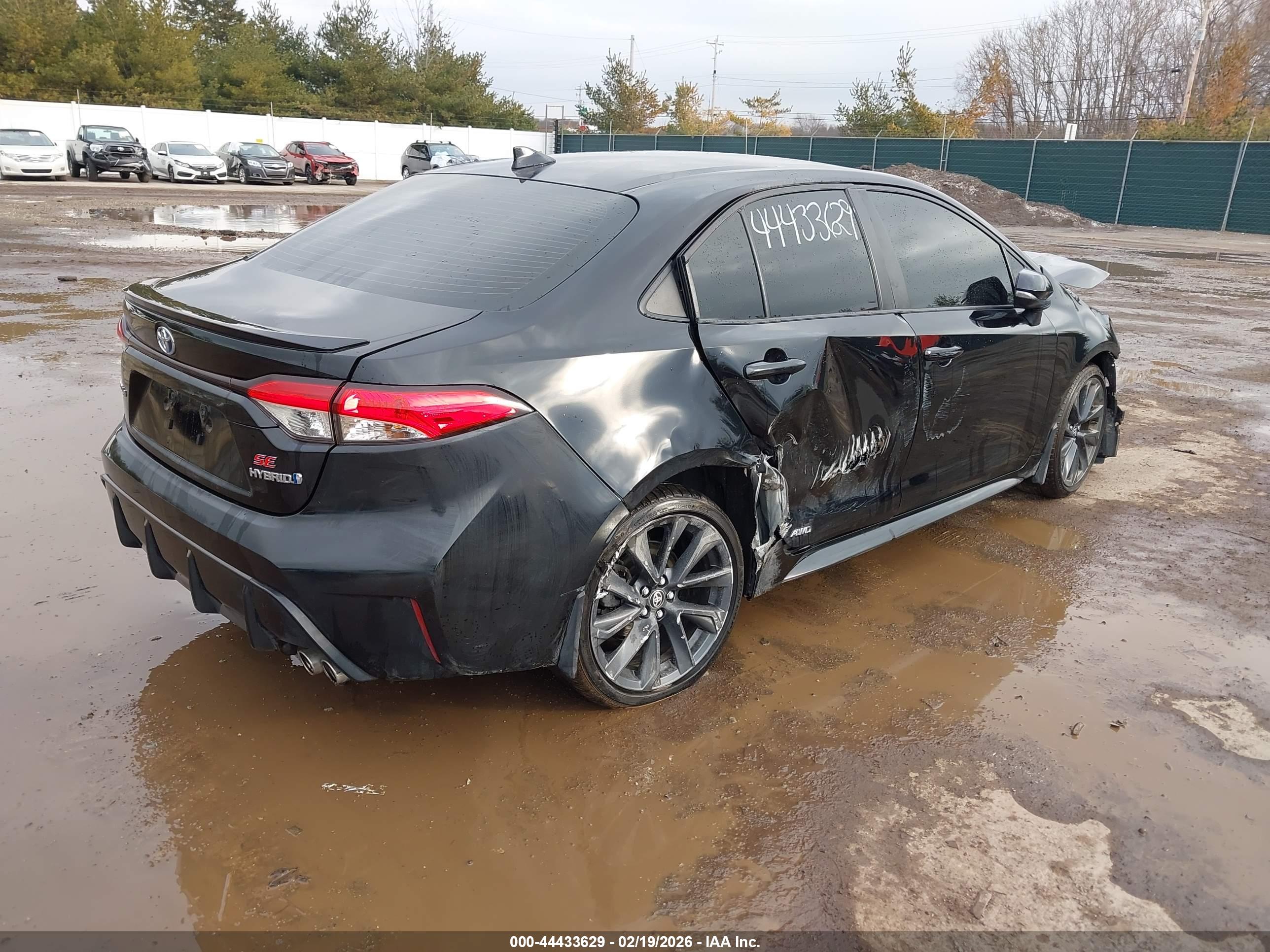 TOYOTA COROLLA image 4