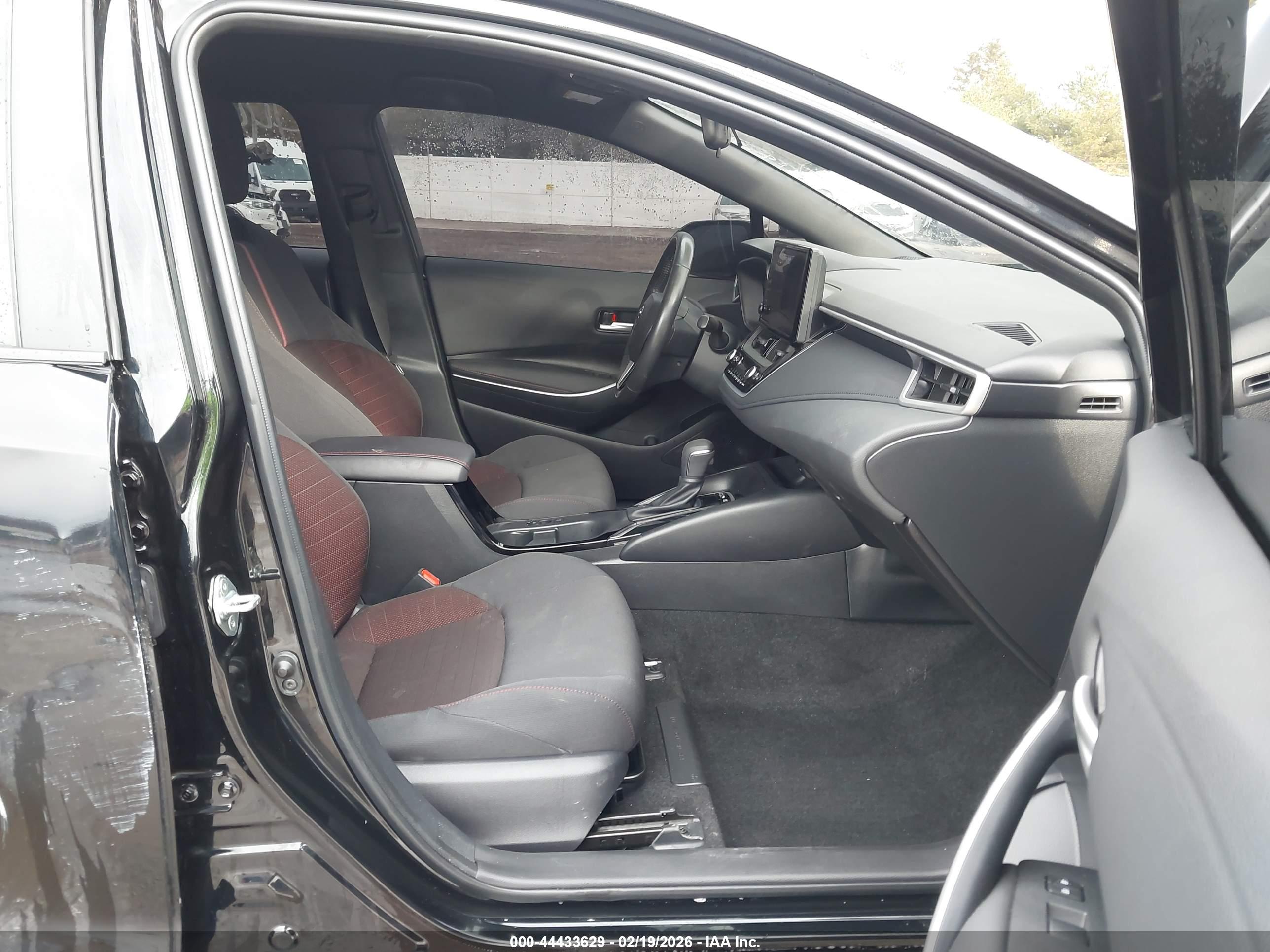 TOYOTA COROLLA image 5