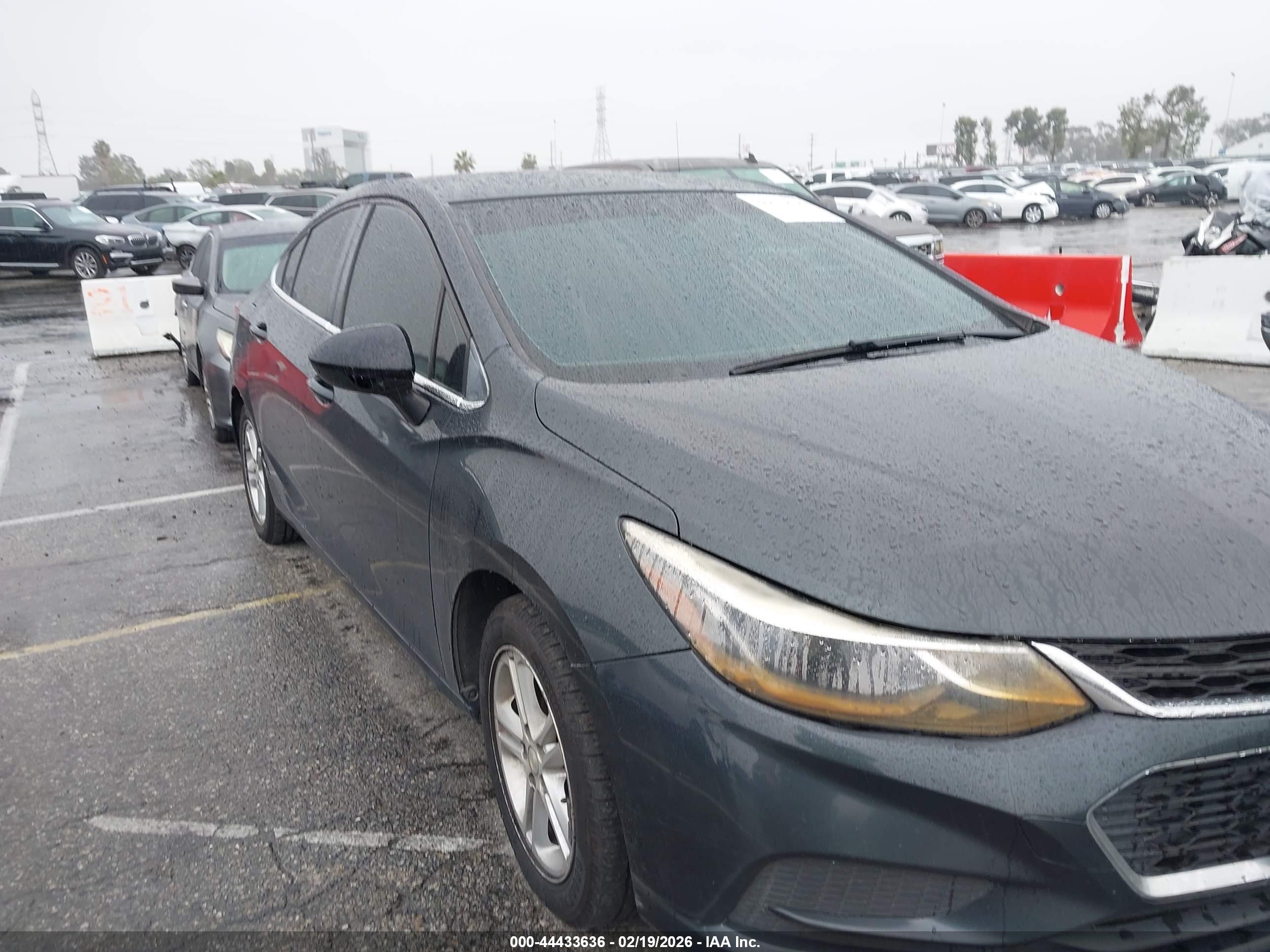 CHEVROLET CRUZE image 6
