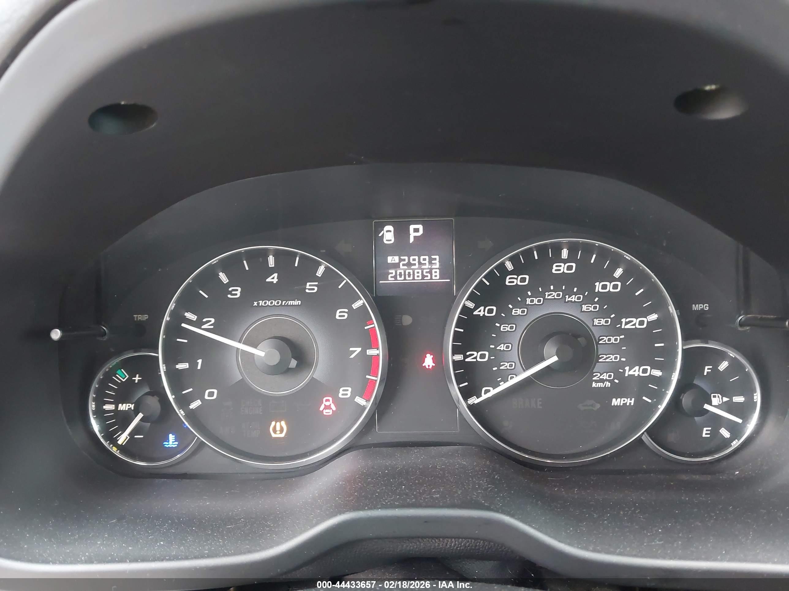 SUBARU OUTBACK image 7
