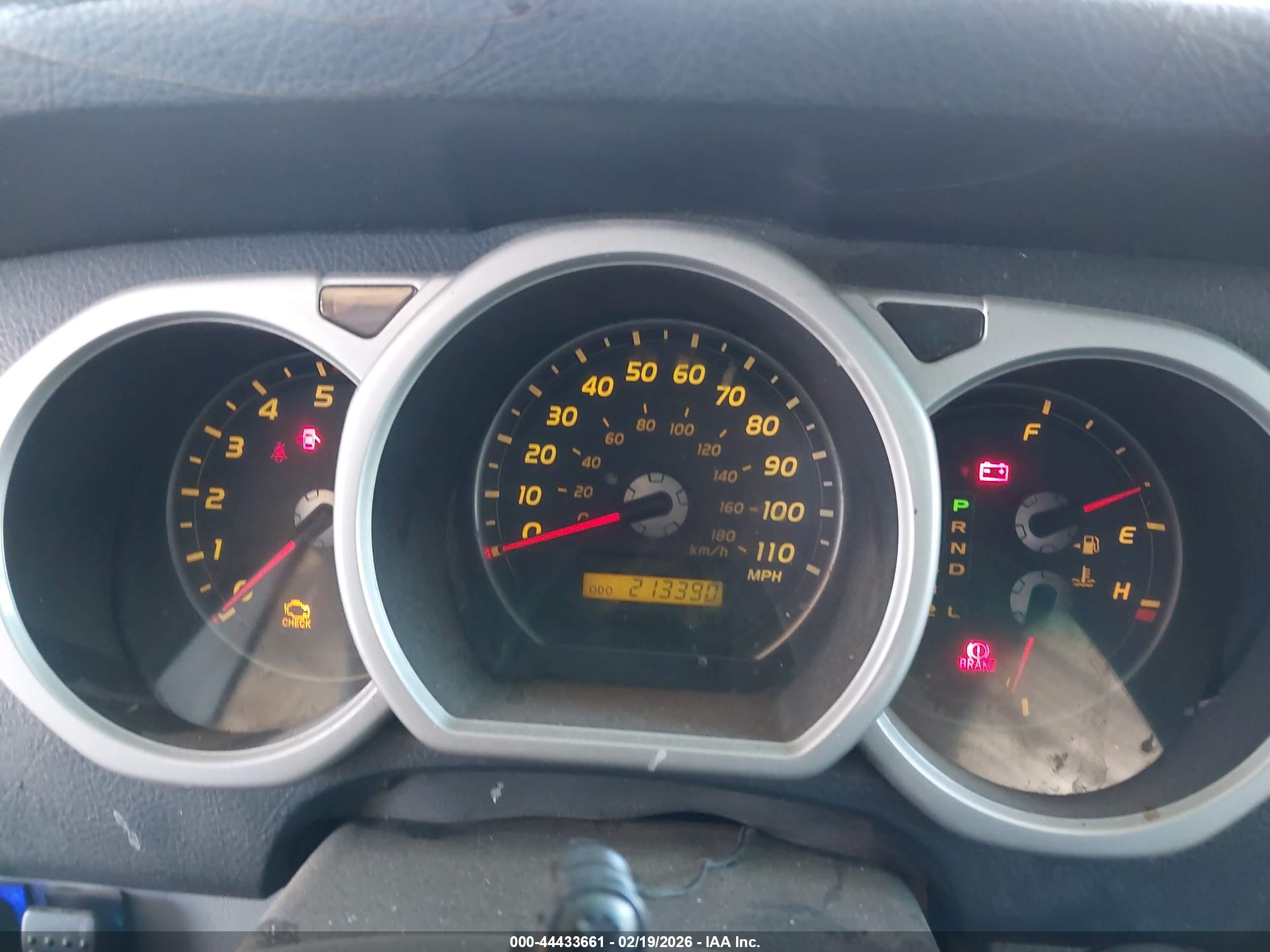 TOYOTA 4RUNNER image 7
