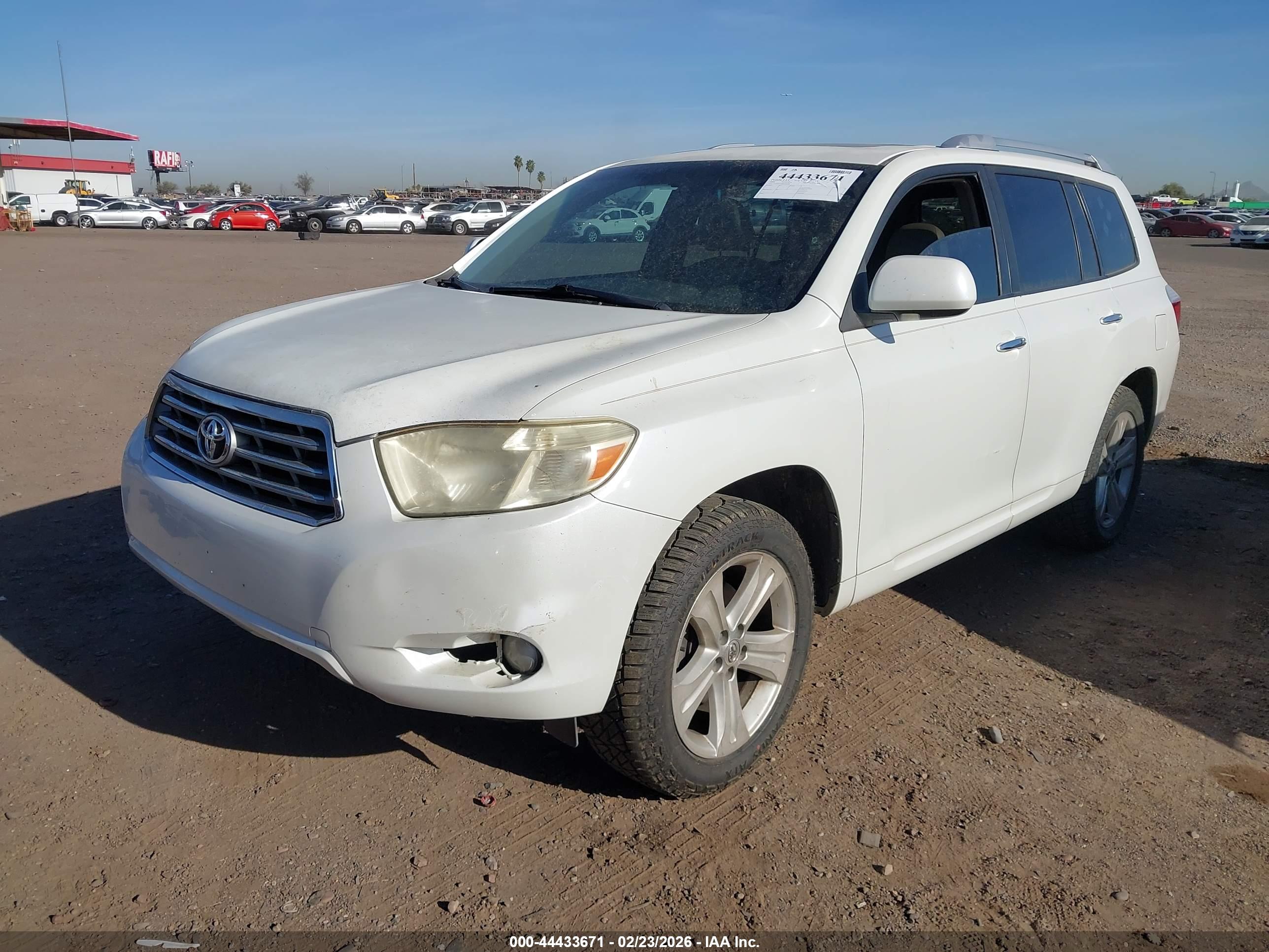 TOYOTA HIGHLANDER image 2