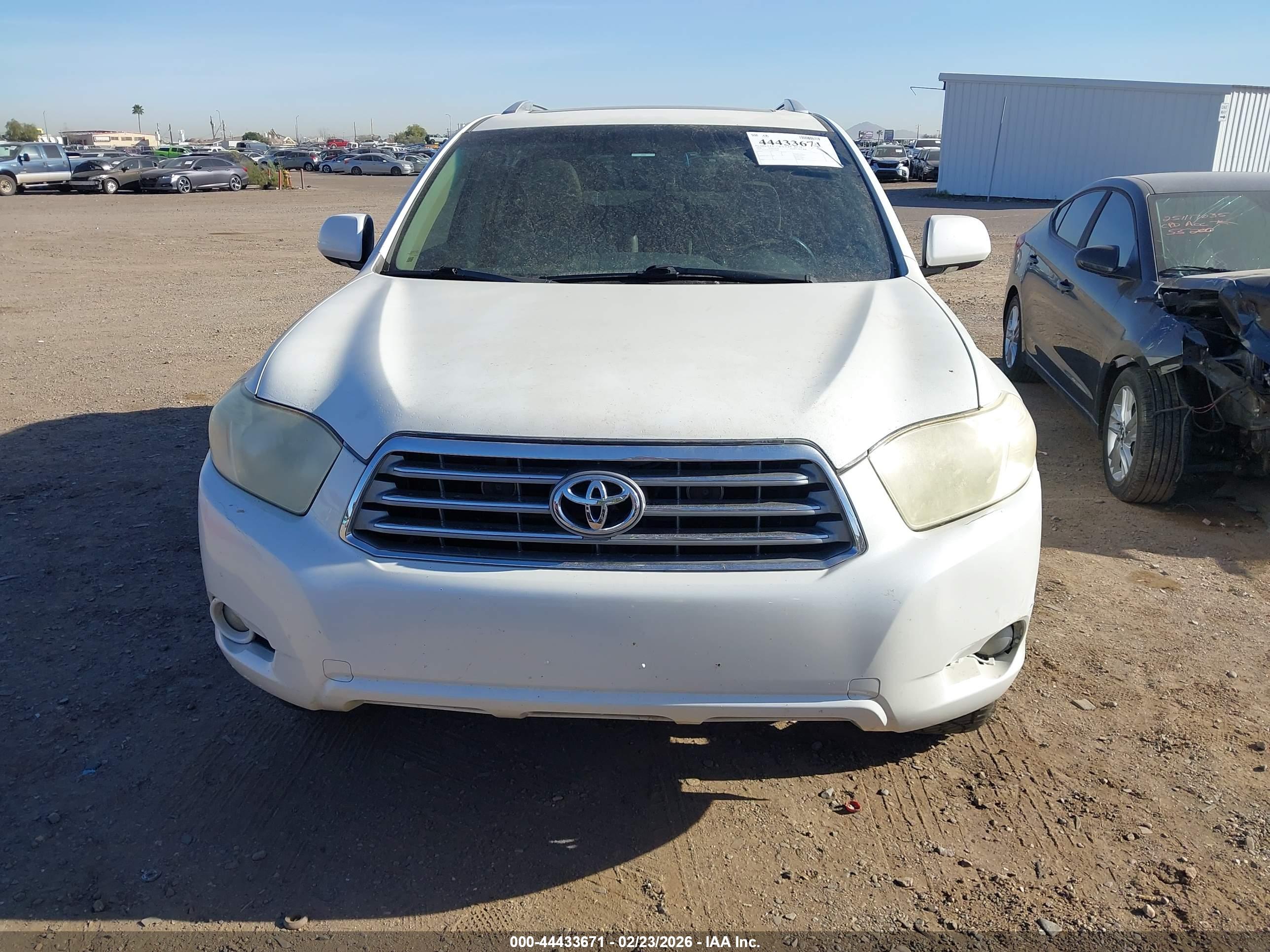 TOYOTA HIGHLANDER image 6