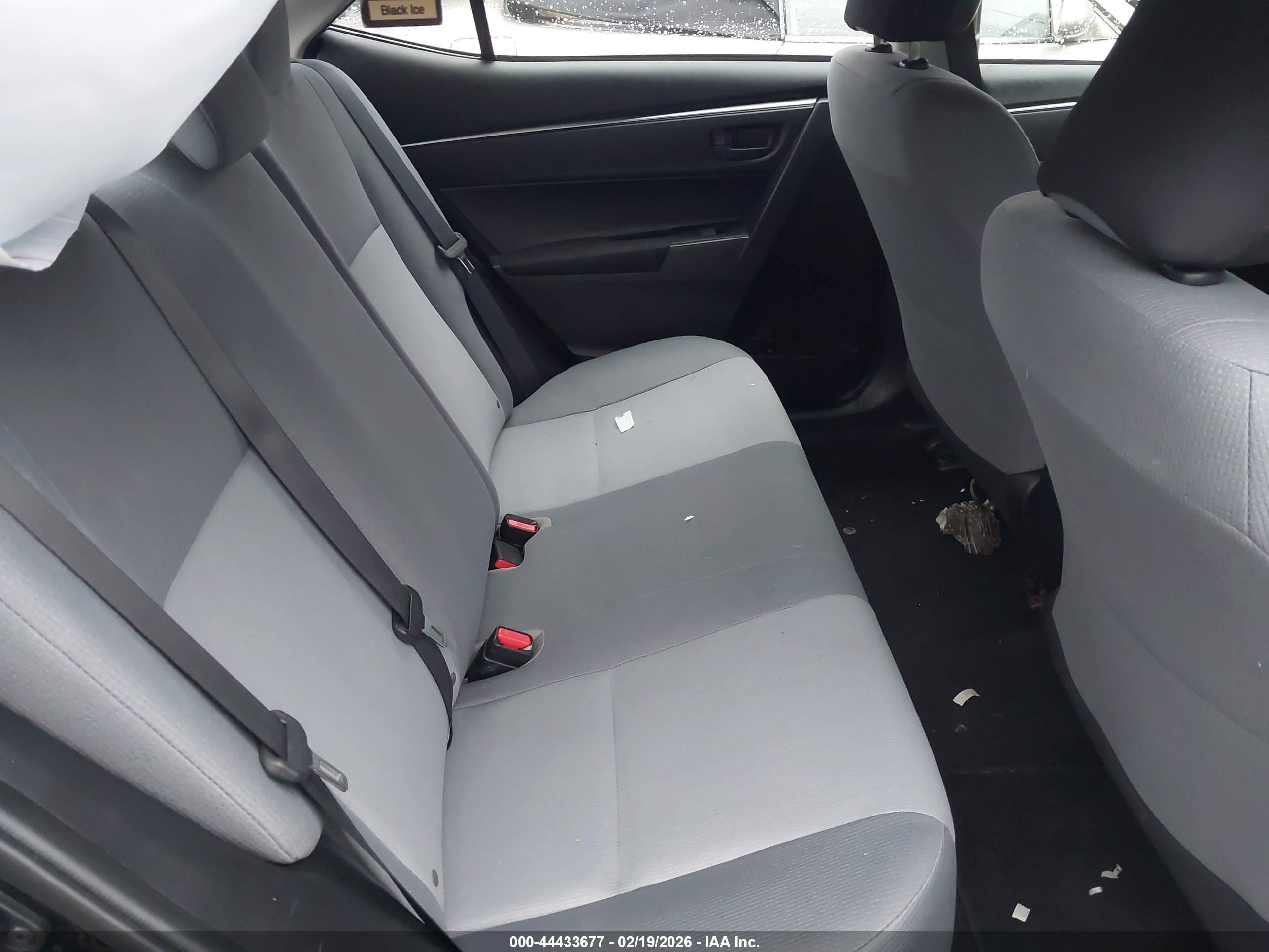 TOYOTA COROLLA image 8