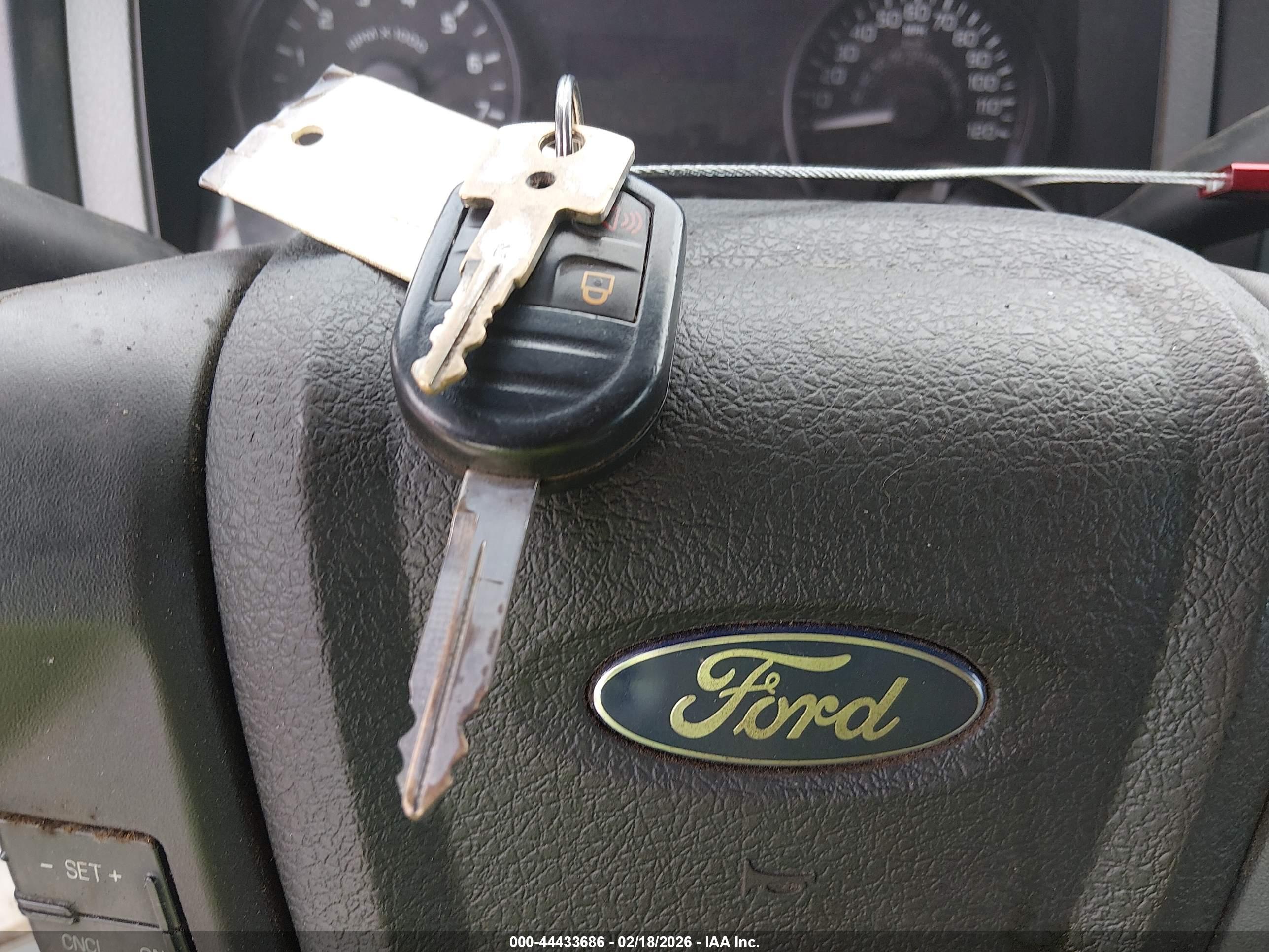 FORD F-150 image 11
