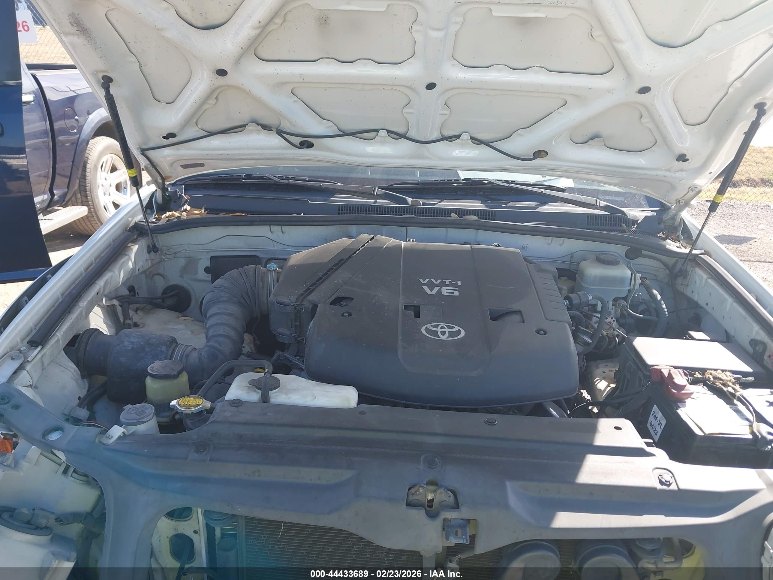 TOYOTA 4RUNNER image 10