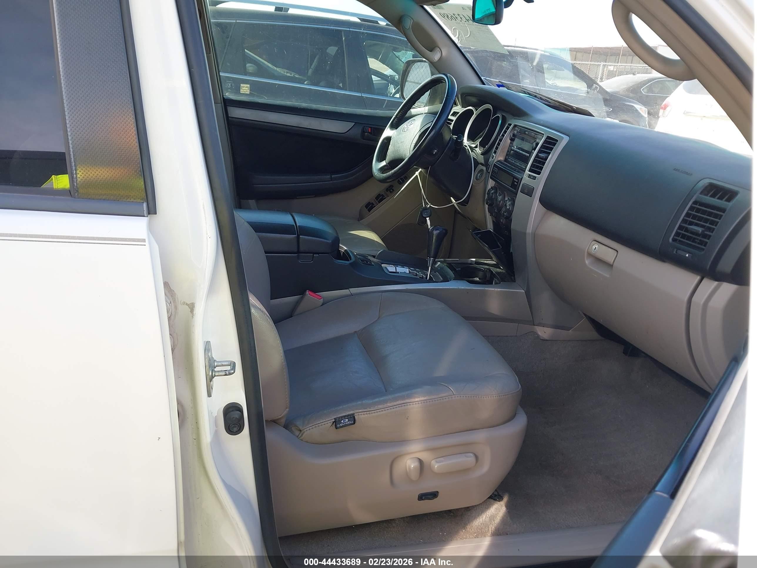 TOYOTA 4RUNNER image 5