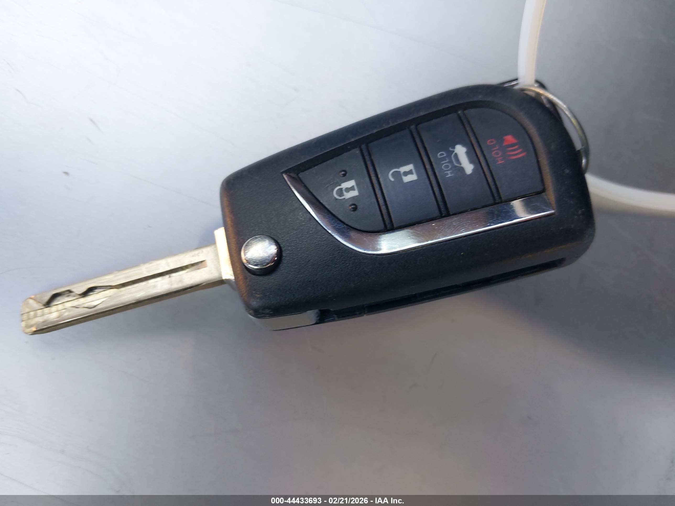 TOYOTA COROLLA image 11