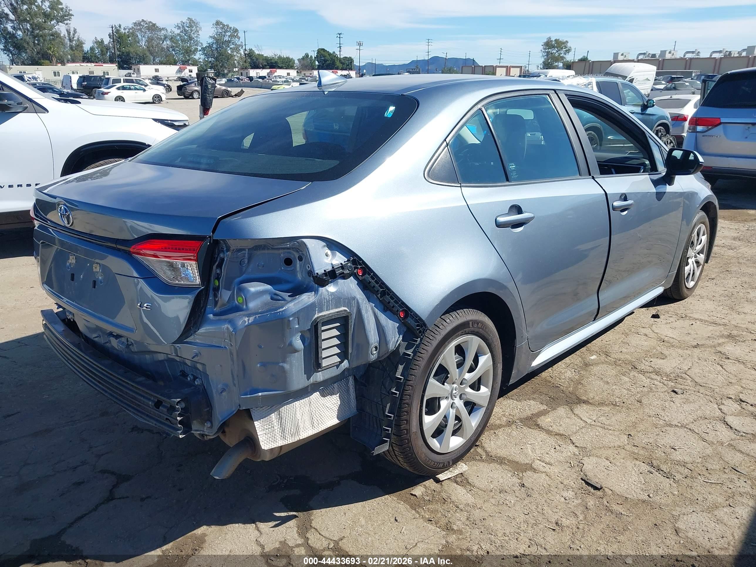 TOYOTA COROLLA image 4
