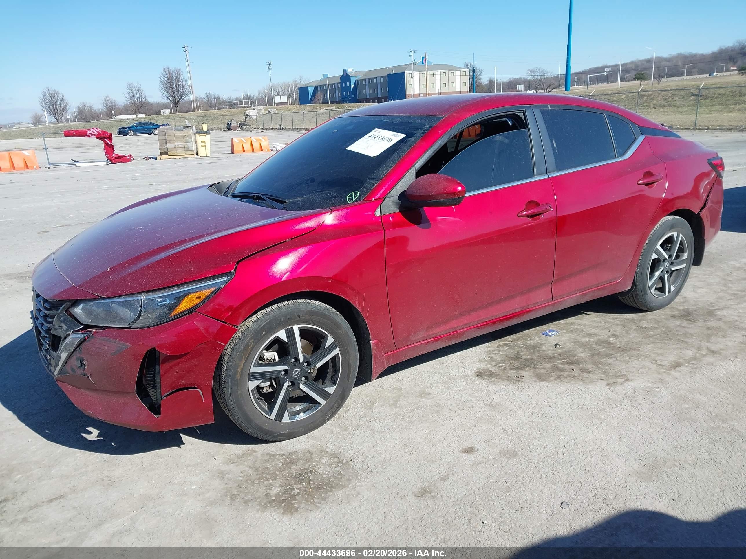 NISSAN SENTRA image 2
