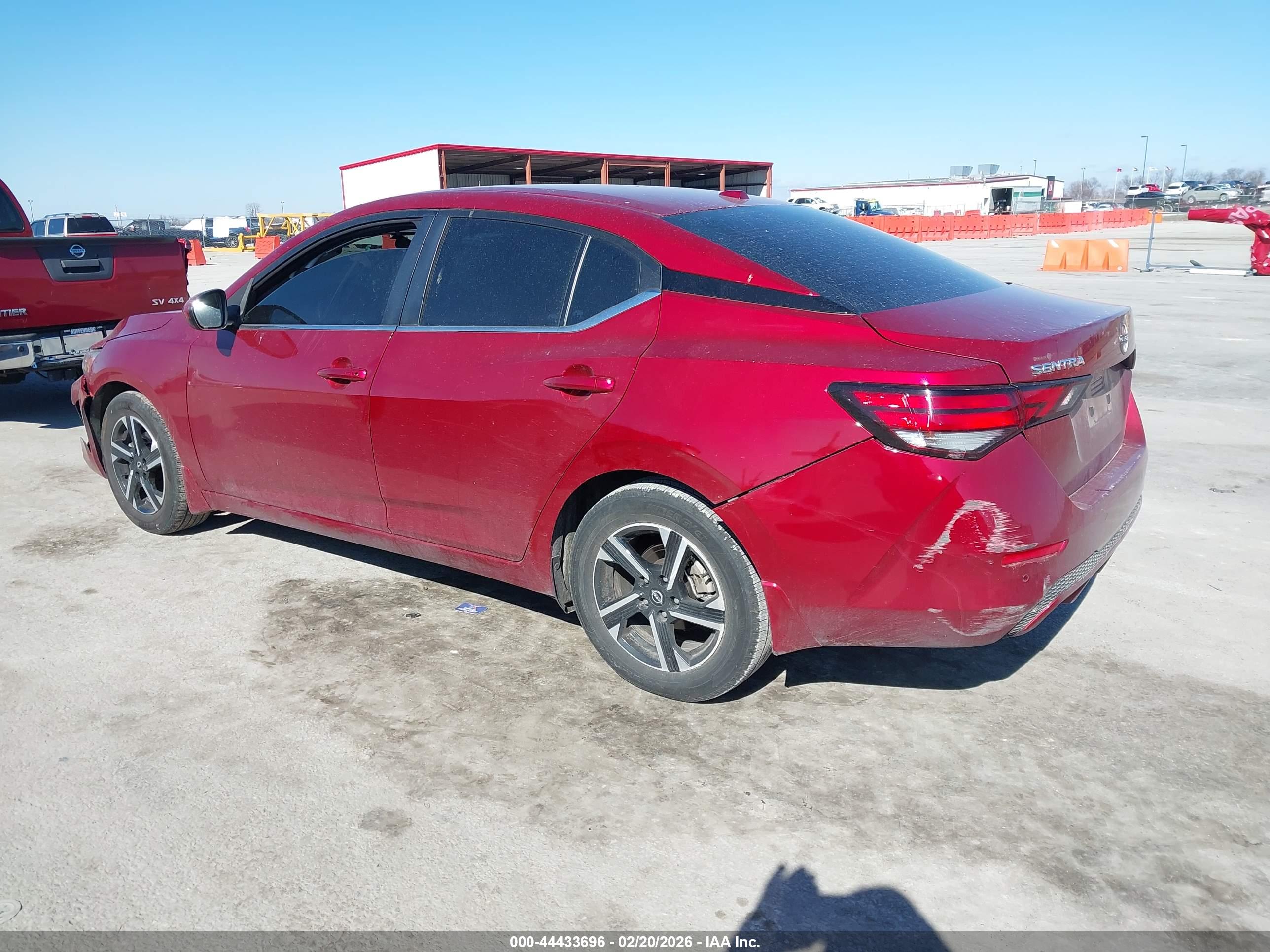 NISSAN SENTRA image 3