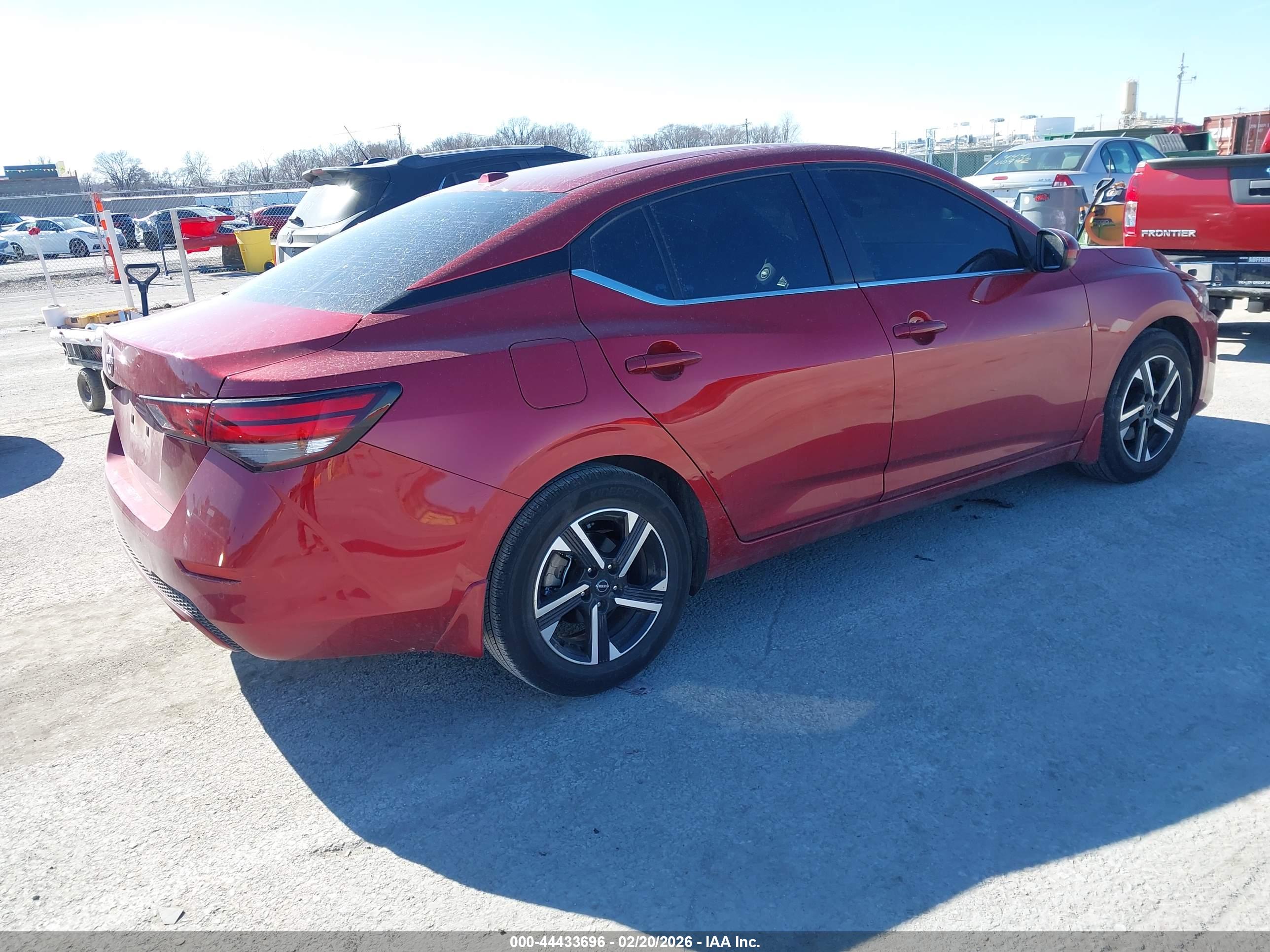 NISSAN SENTRA image 4