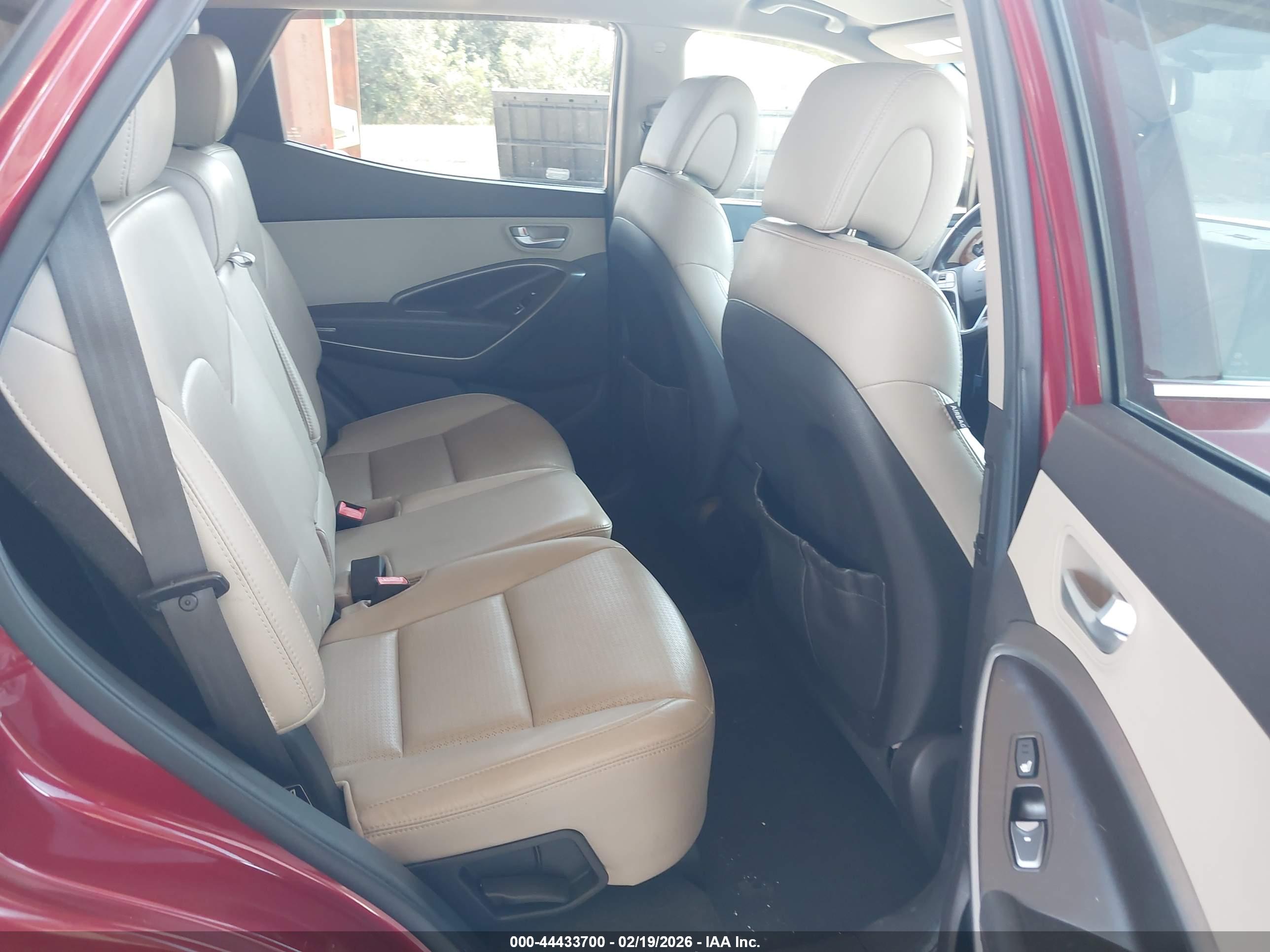 HYUNDAI SANTA image 8