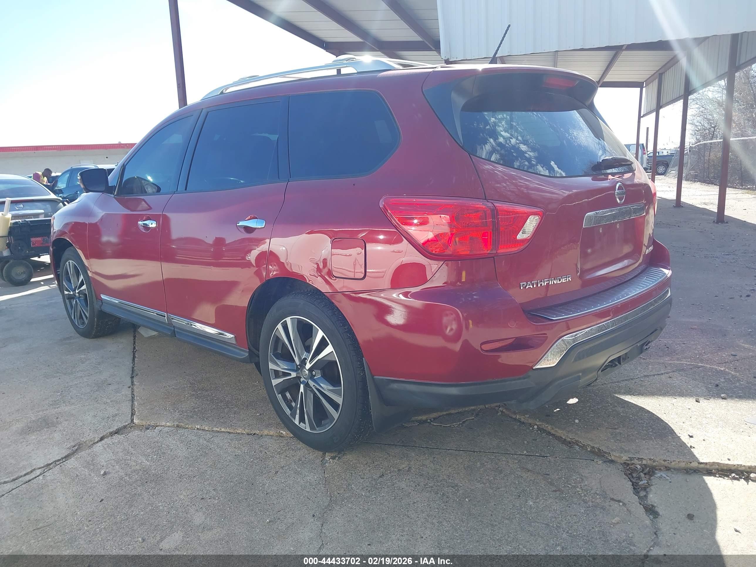 NISSAN PATHFINDER image 3