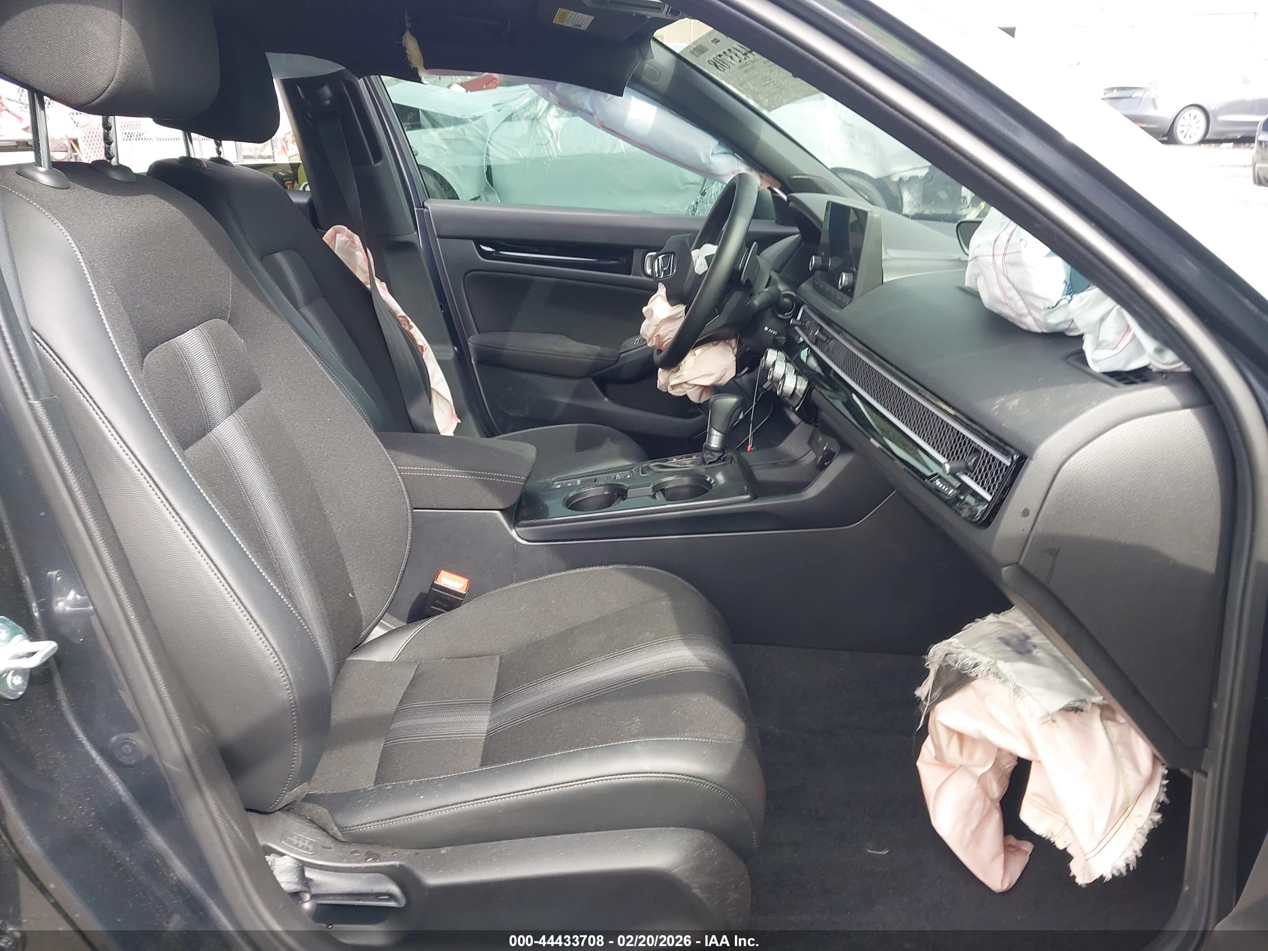 HONDA CIVIC image 5