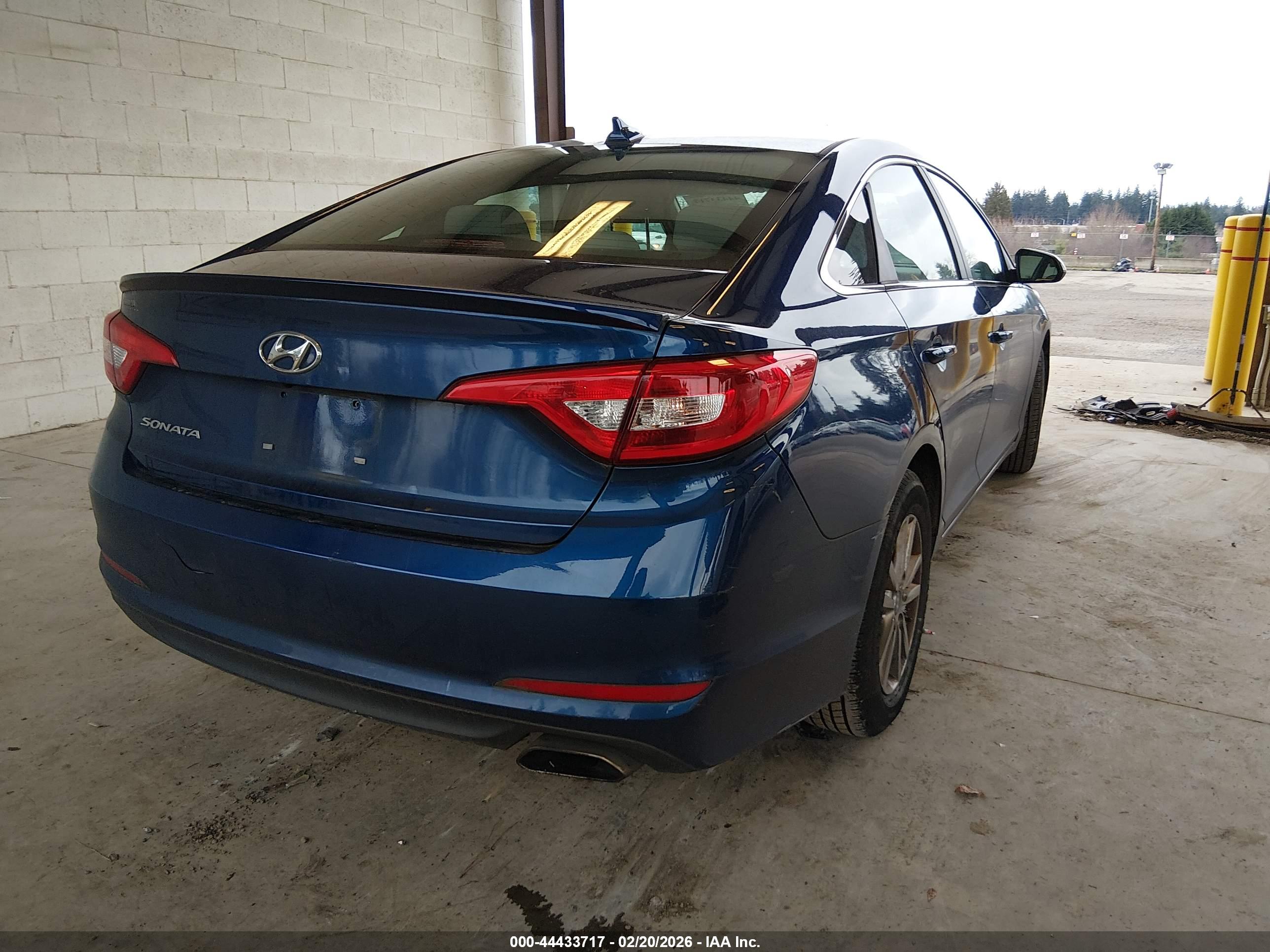 HYUNDAI SONATA image 4