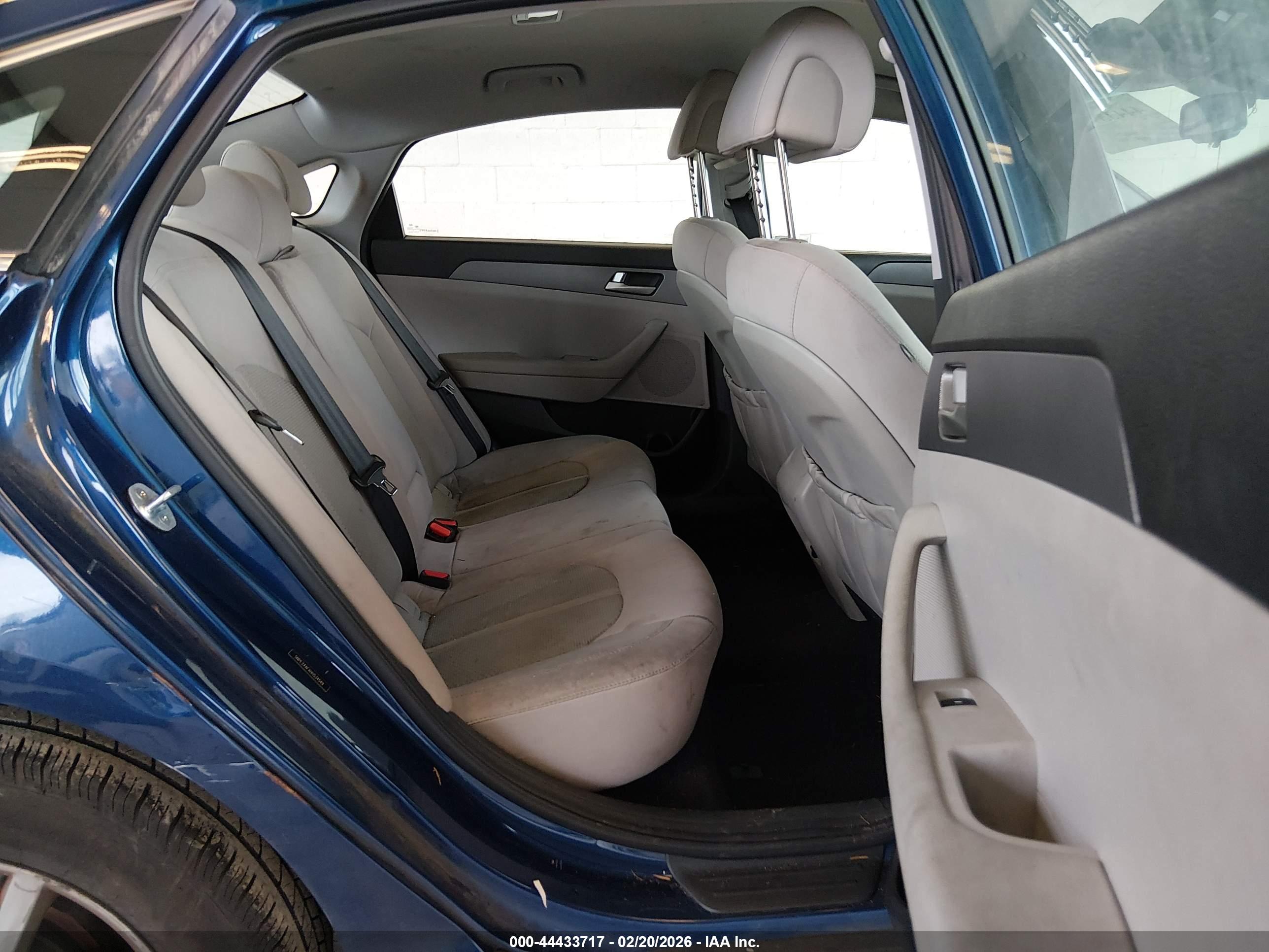 HYUNDAI SONATA image 8
