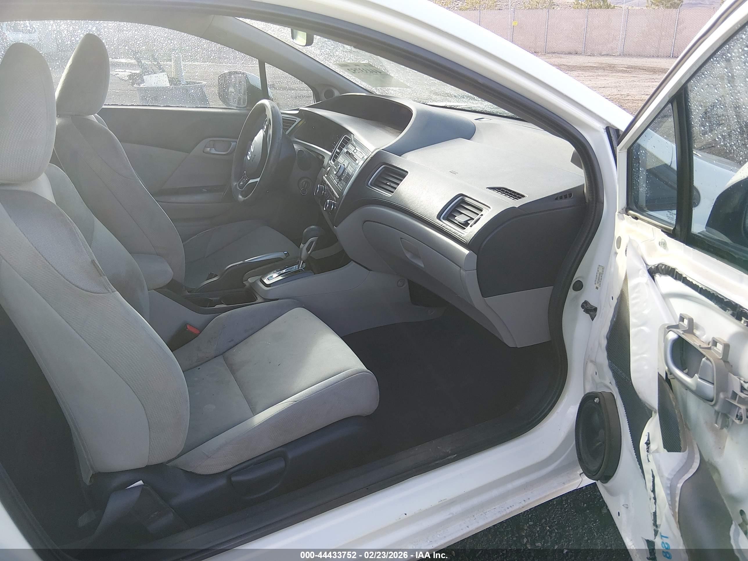 HONDA CIVIC image 5