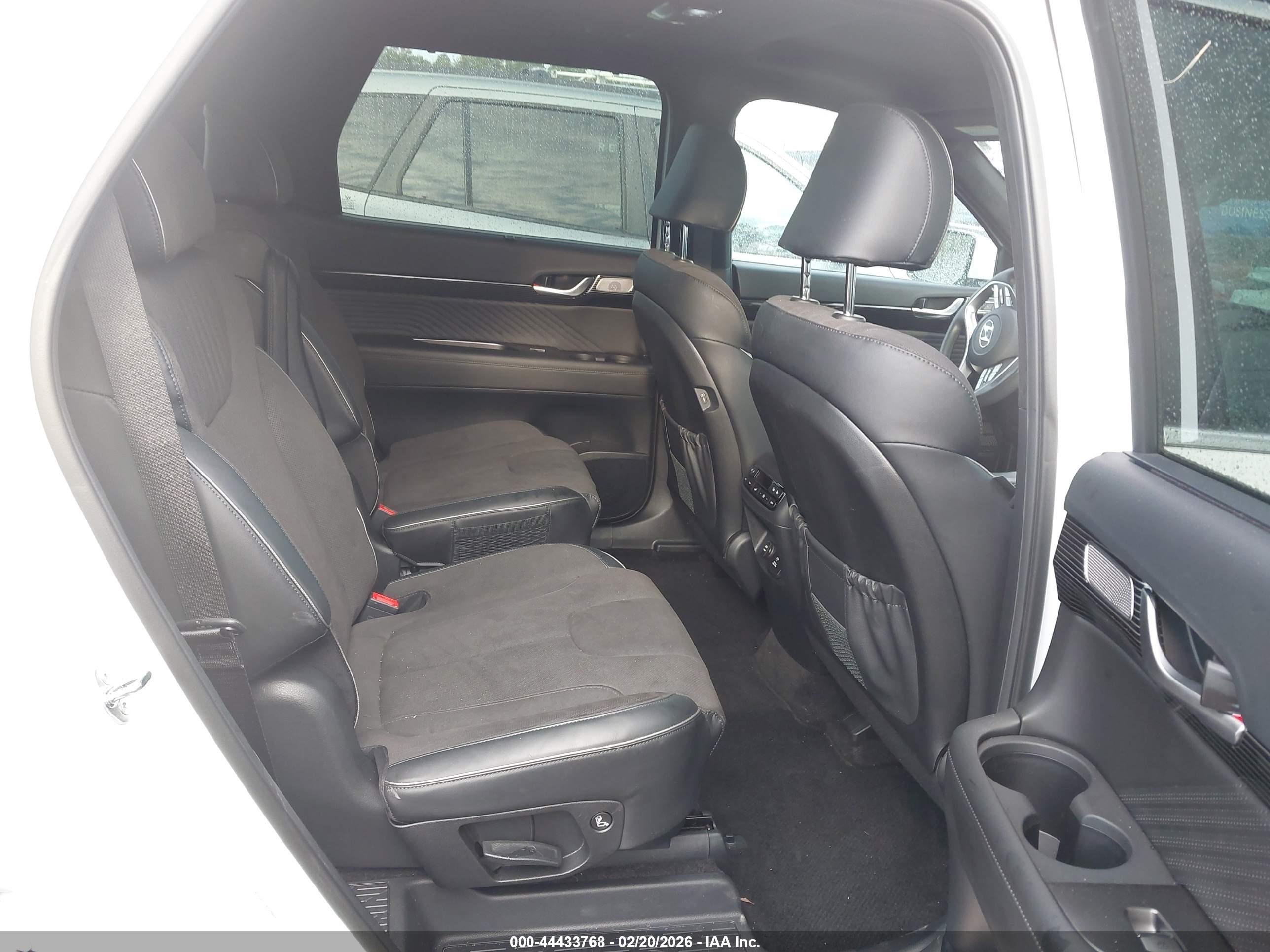 HYUNDAI PALISADE image 8