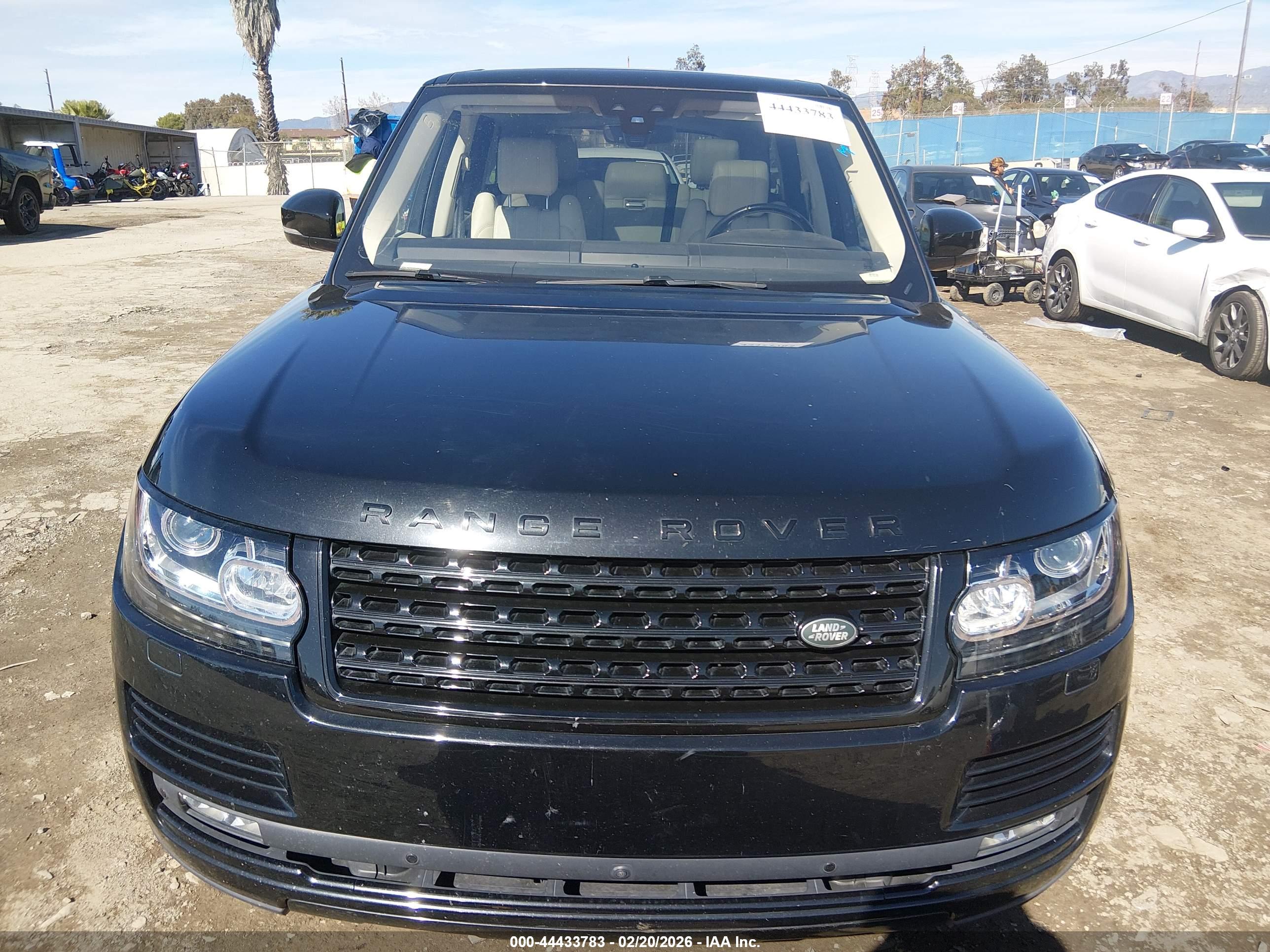 LAND ROVER image 6