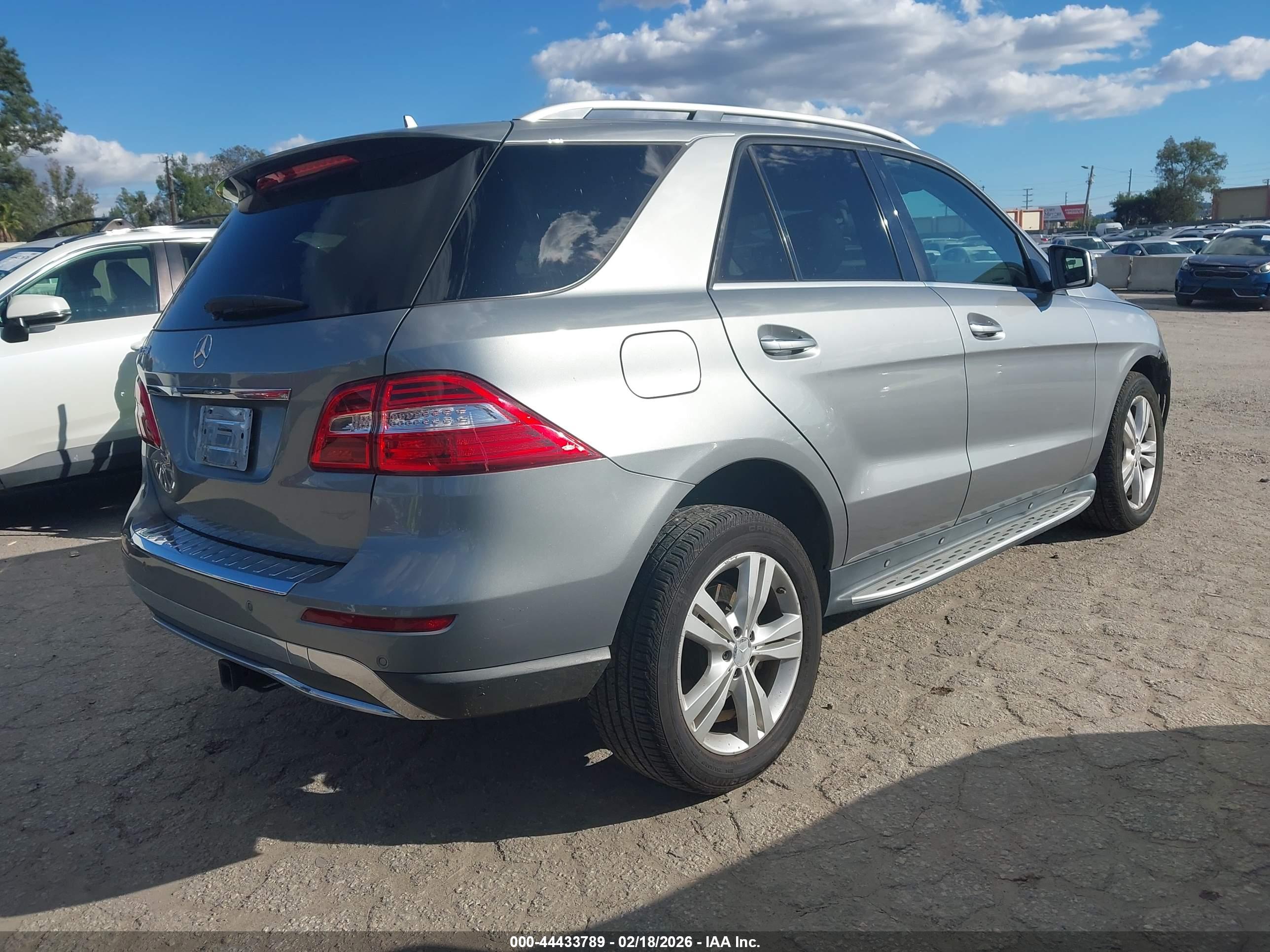 MERCEDES-BENZ ML image 4