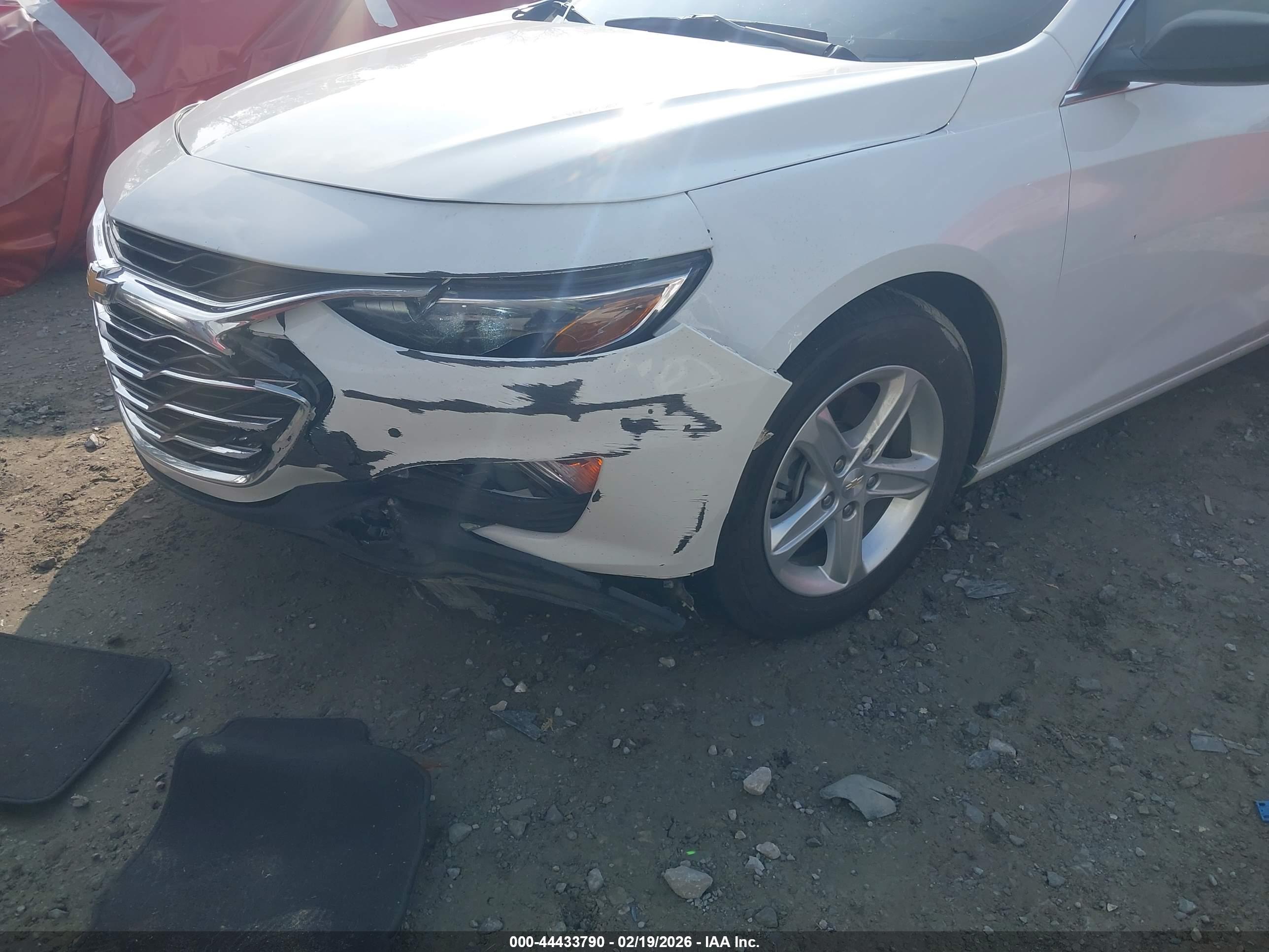 CHEVROLET MALIBU image 6
