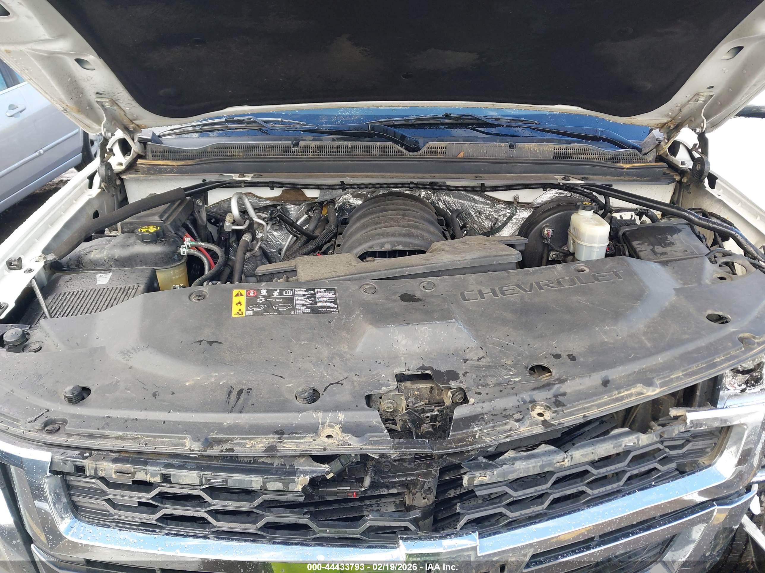 CHEVROLET SUBURBAN image 10