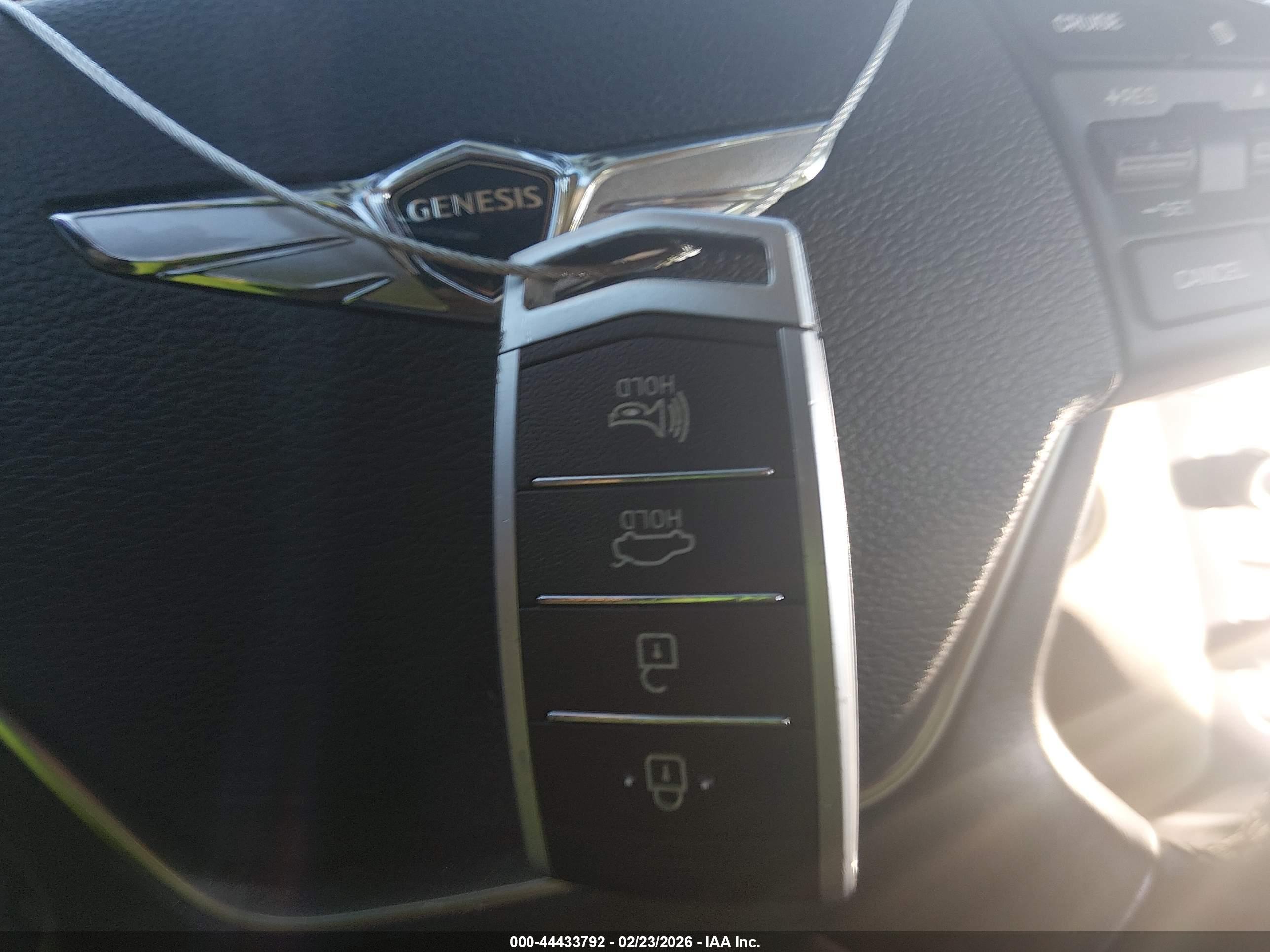 GENESIS G80 image 11