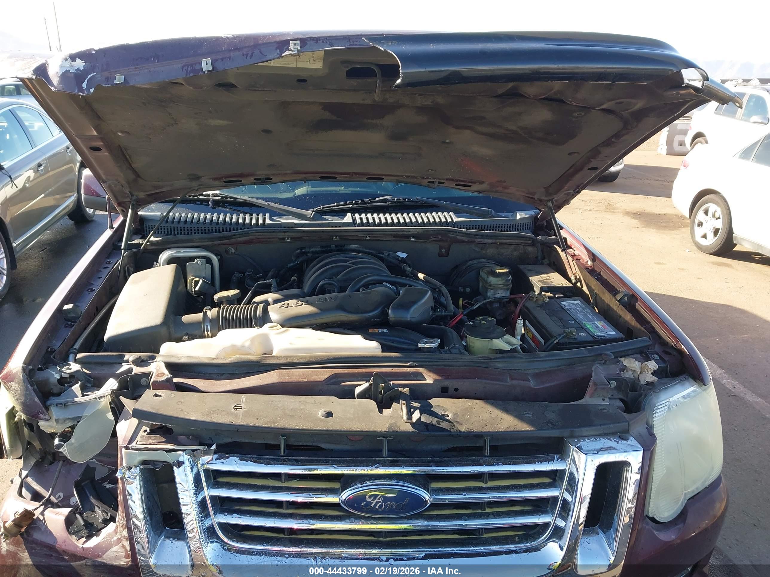 FORD EXPLORER image 10