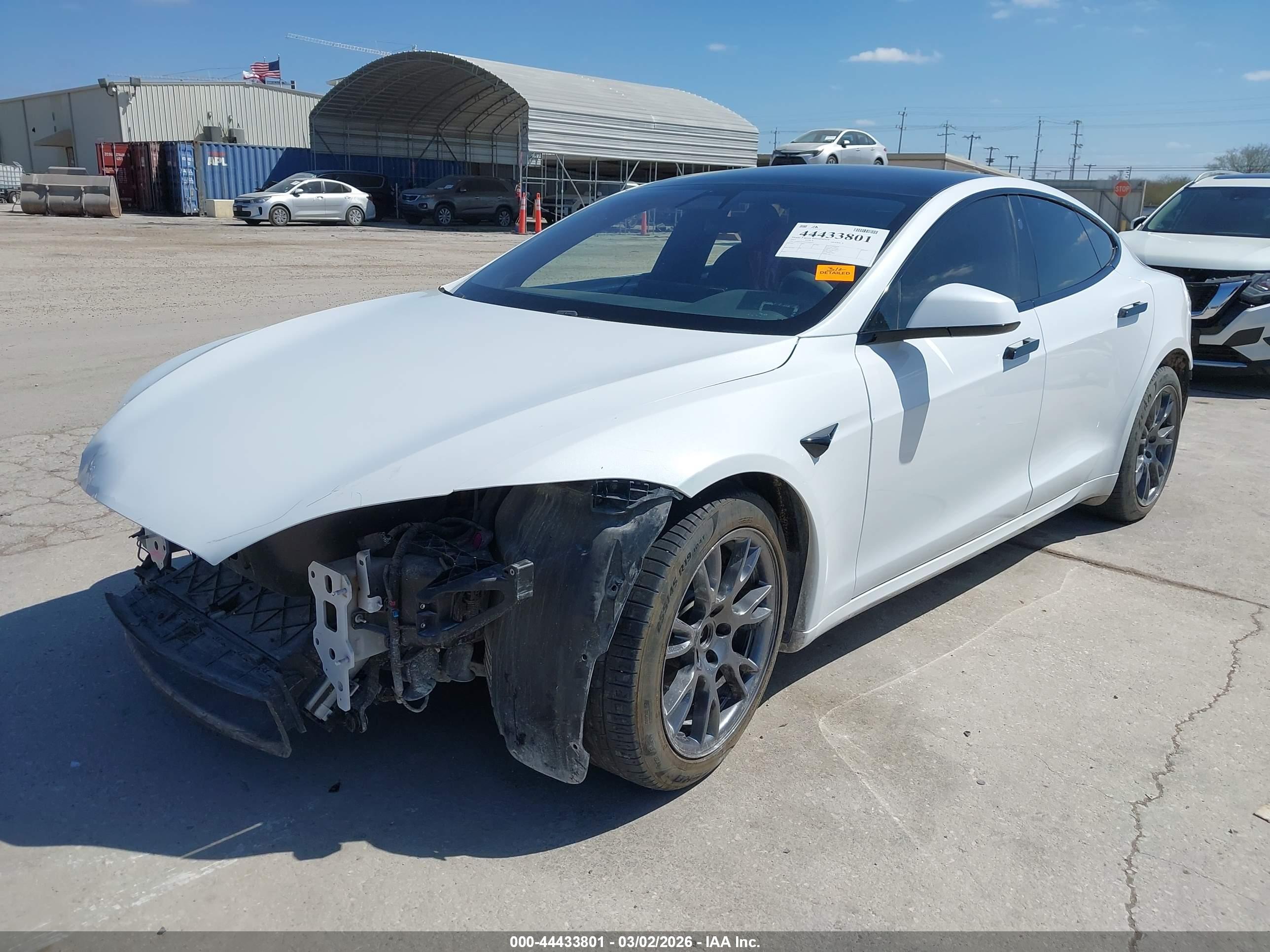TESLA MODEL image 2