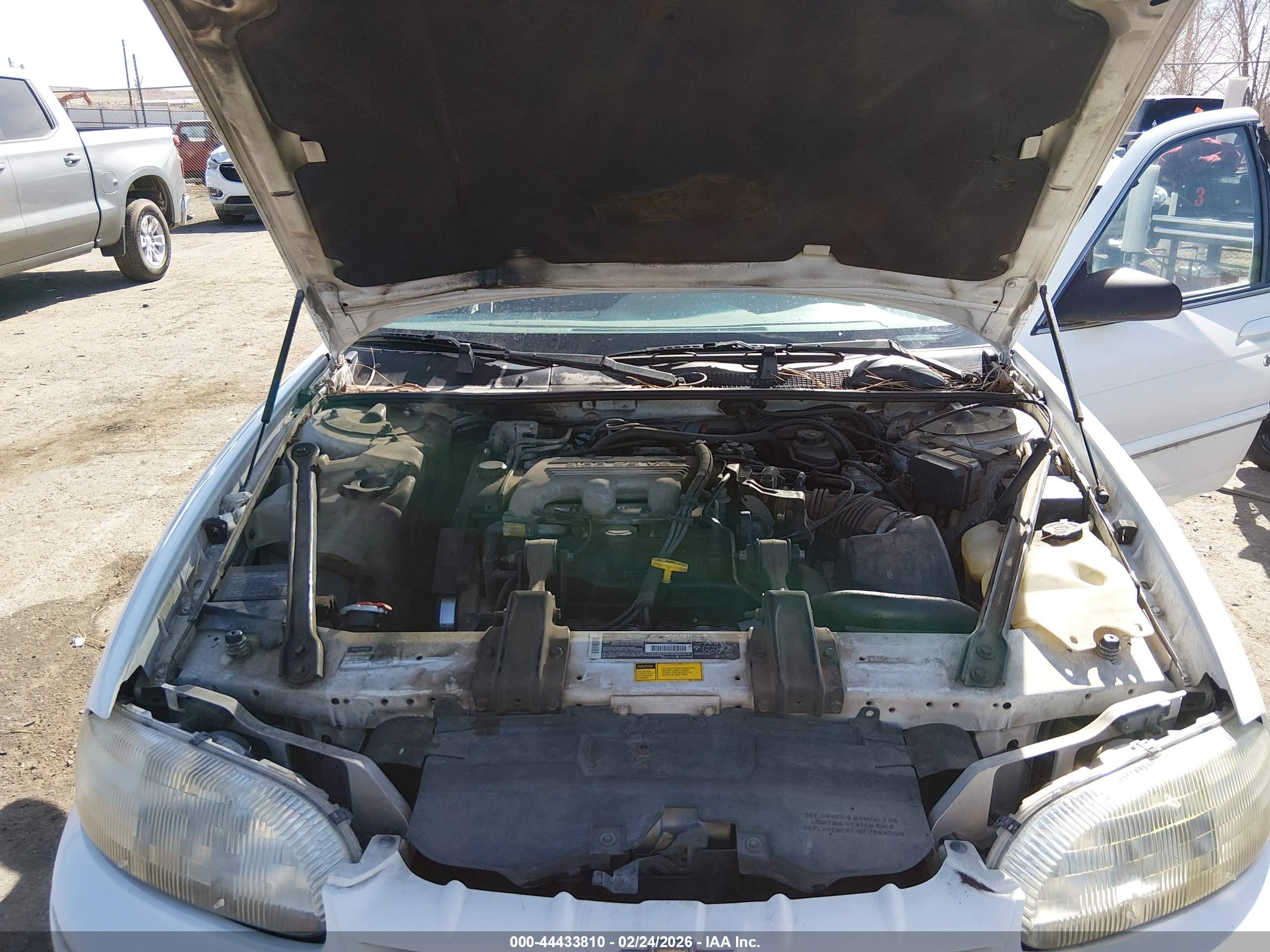 CHEVROLET LUMINA image 10