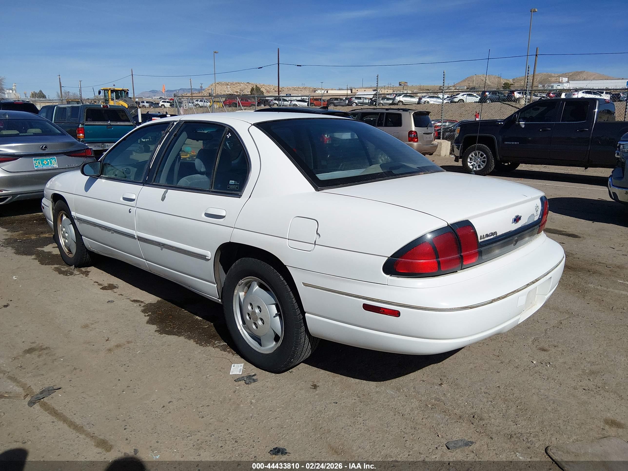 CHEVROLET LUMINA image 3