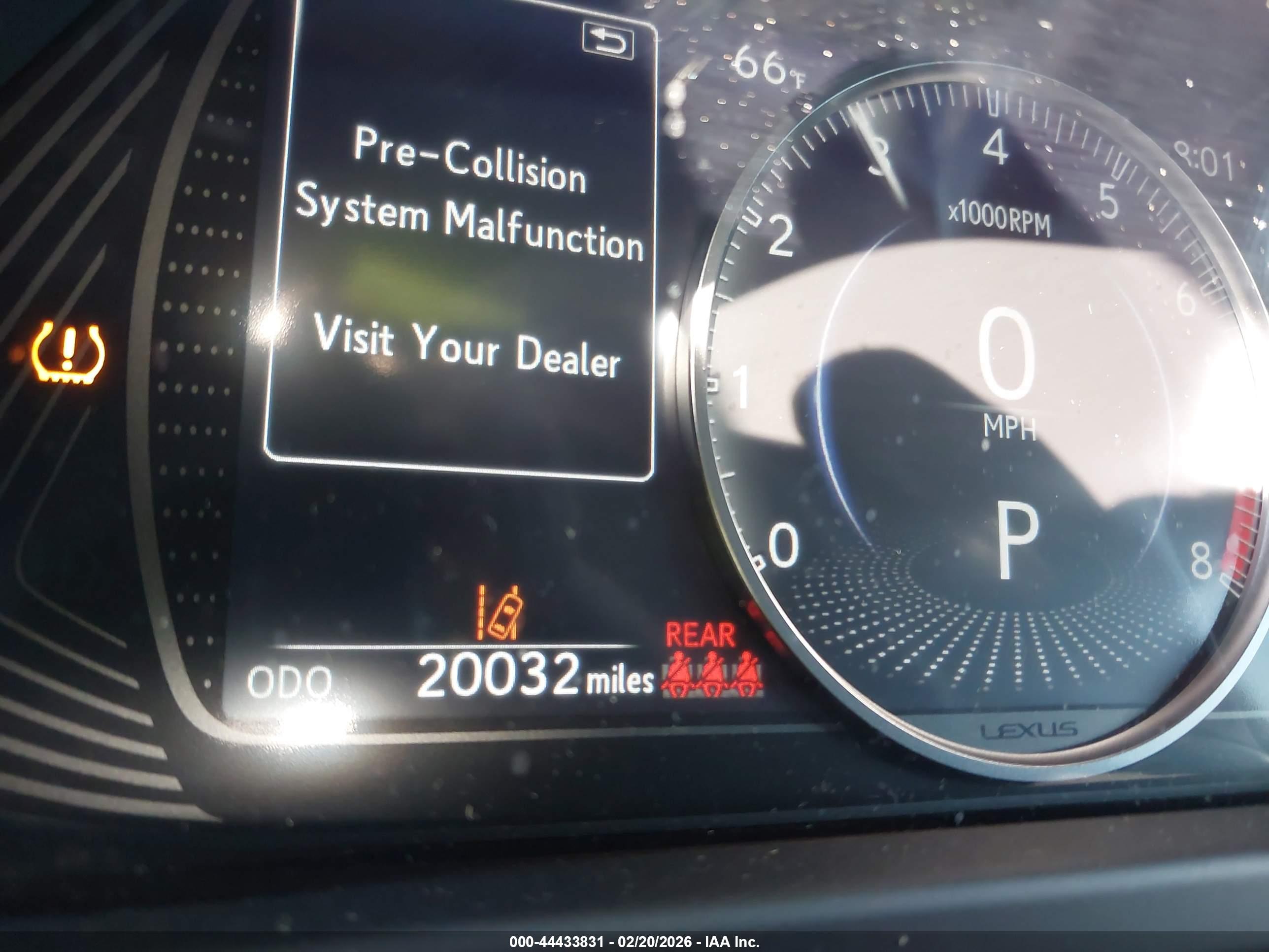 LEXUS UX image 7