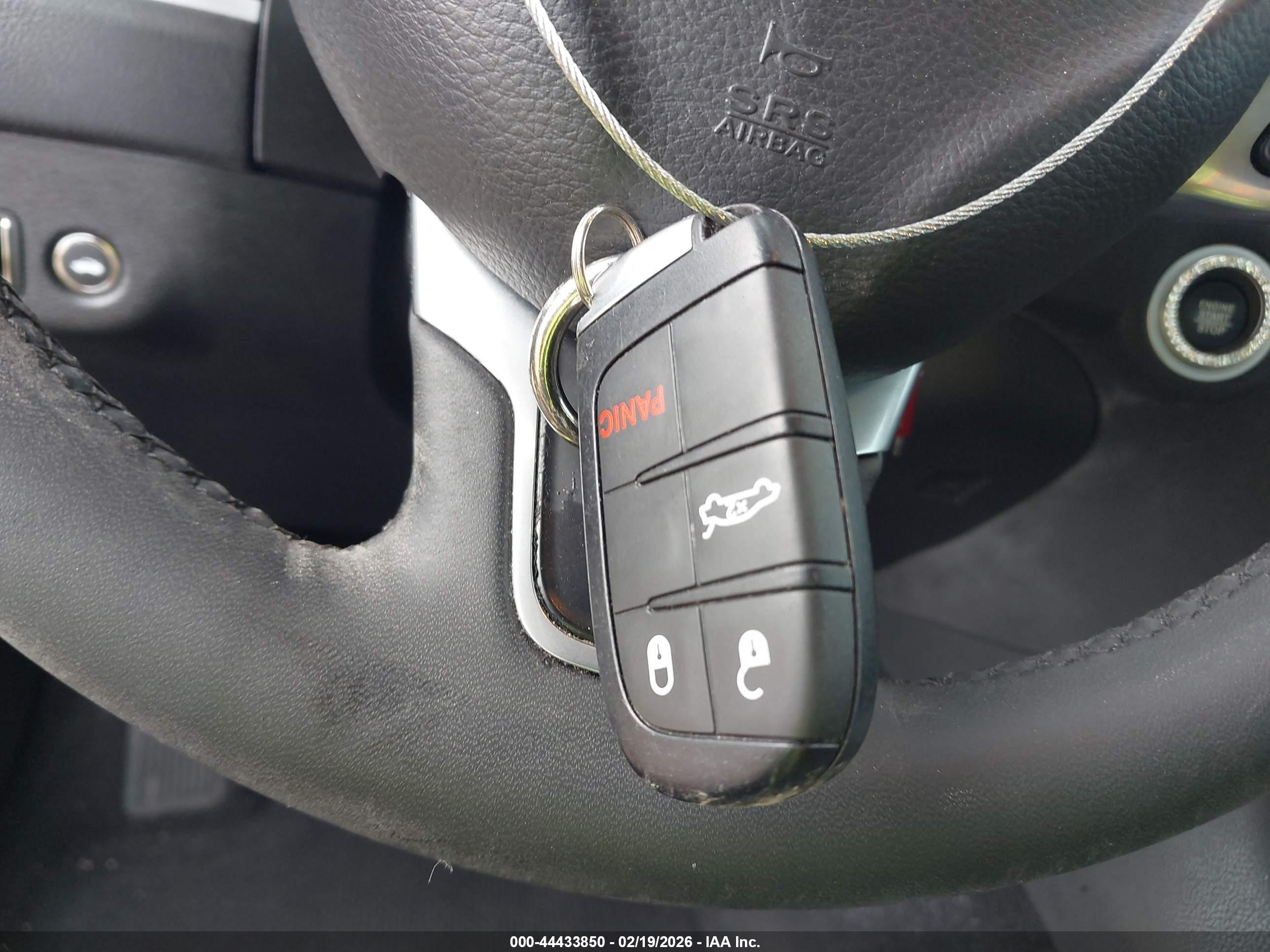 CHRYSLER 300 image 11