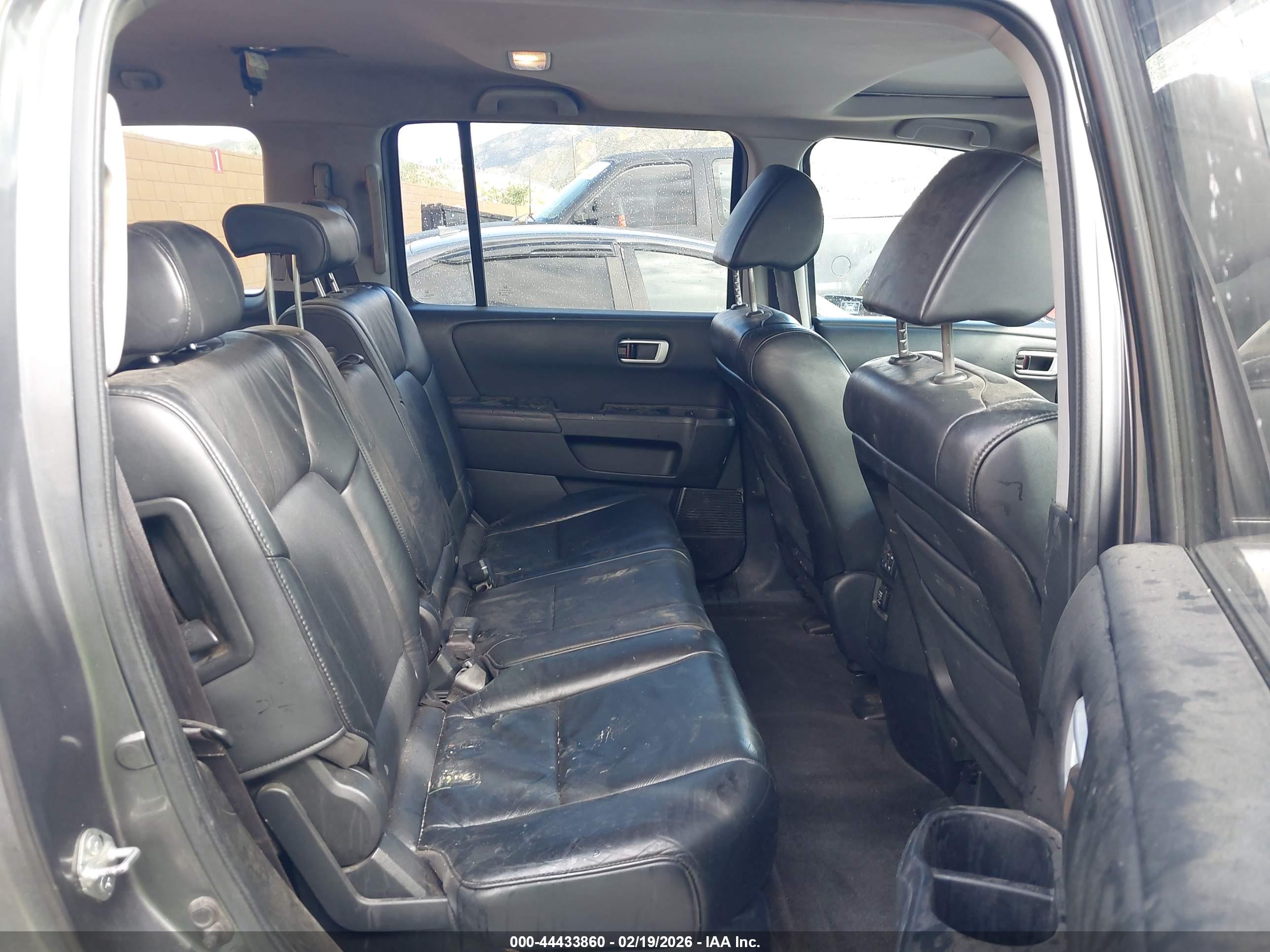 HONDA PILOT image 8