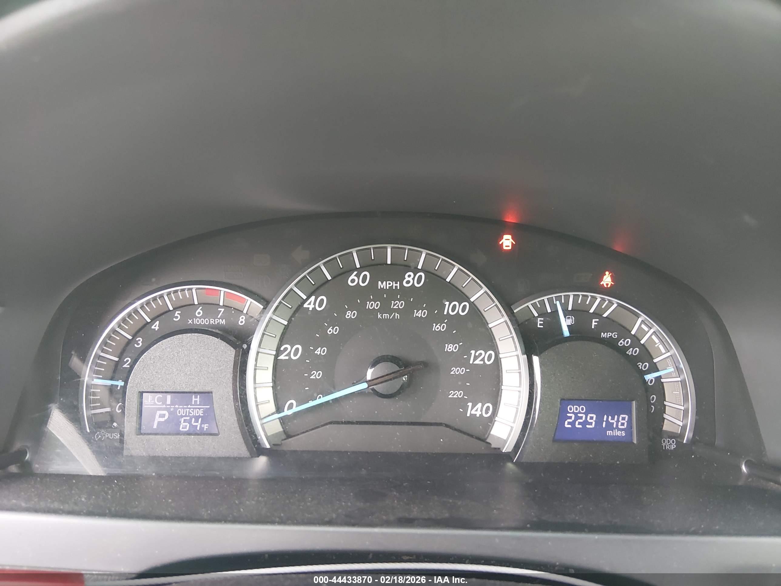 TOYOTA CAMRY image 7